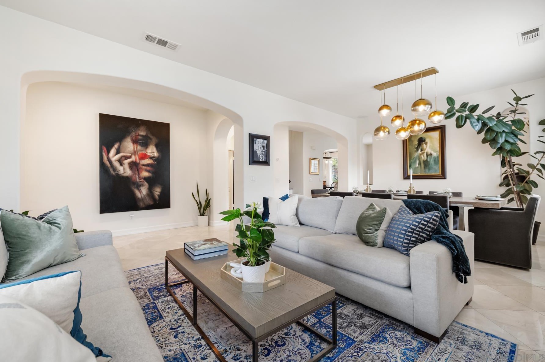 3805 Sacramento Dr, La Mesa CA  91941-6887 exterior