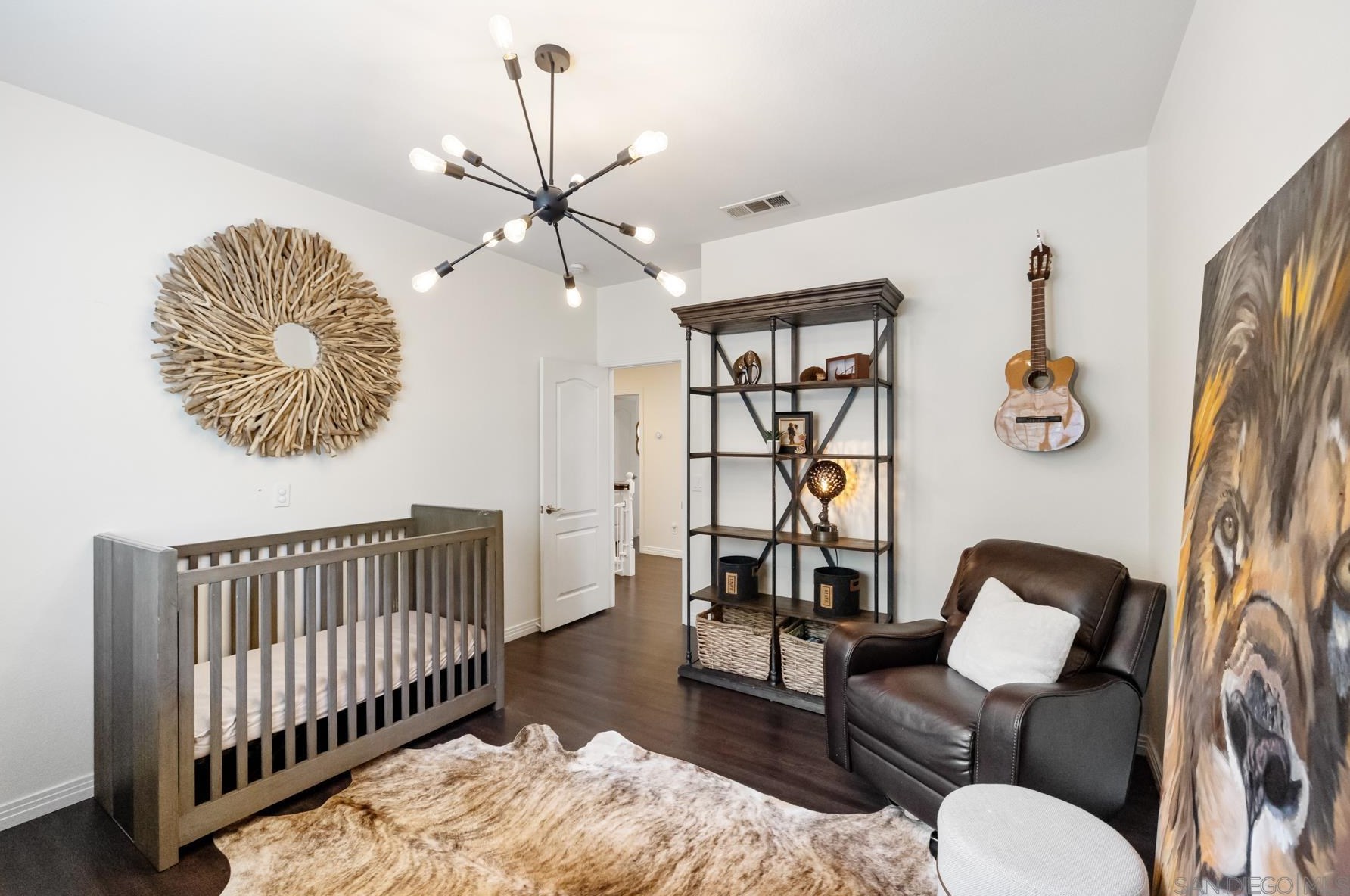 3805 Sacramento Dr, La Mesa CA  91941-6887 exterior