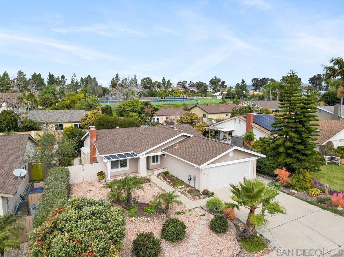 2022 Shadow Grove Way, Encinitas, CA 92024