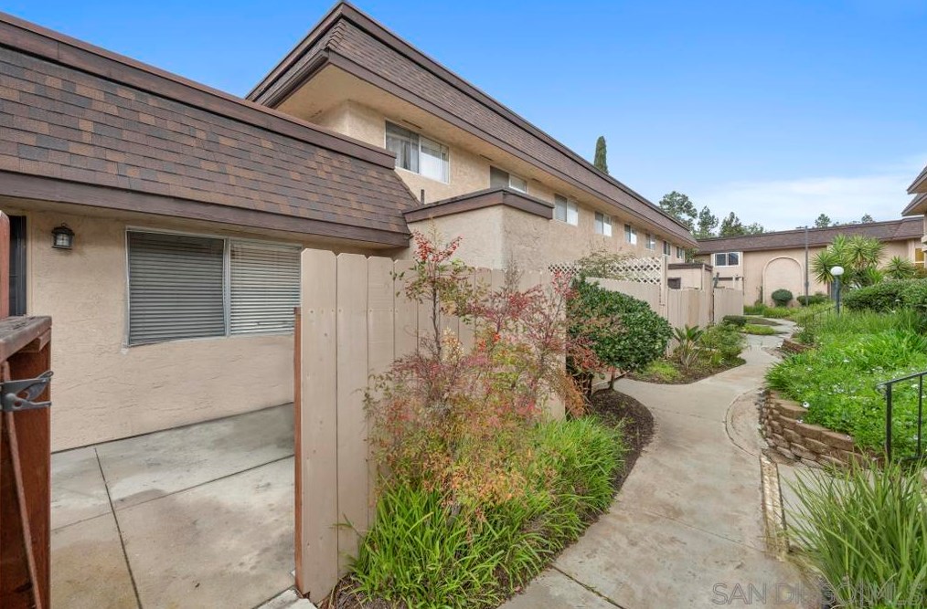 2121 E Grand Ave R70, Escondido, CA 92027