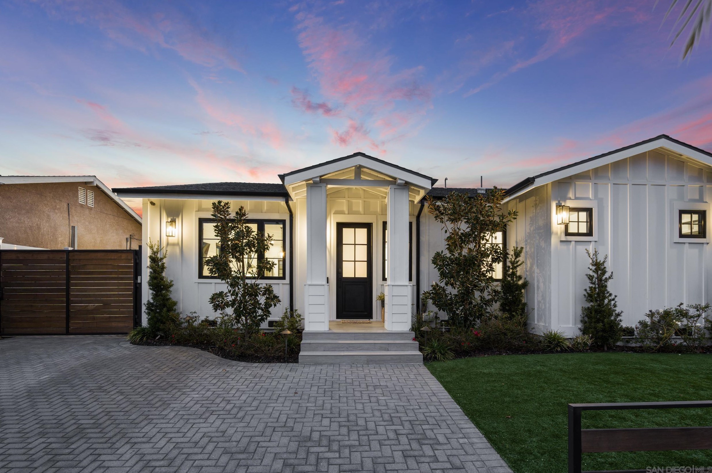 4556 Manitou Way, San Diego CA  92117-2931 exterior