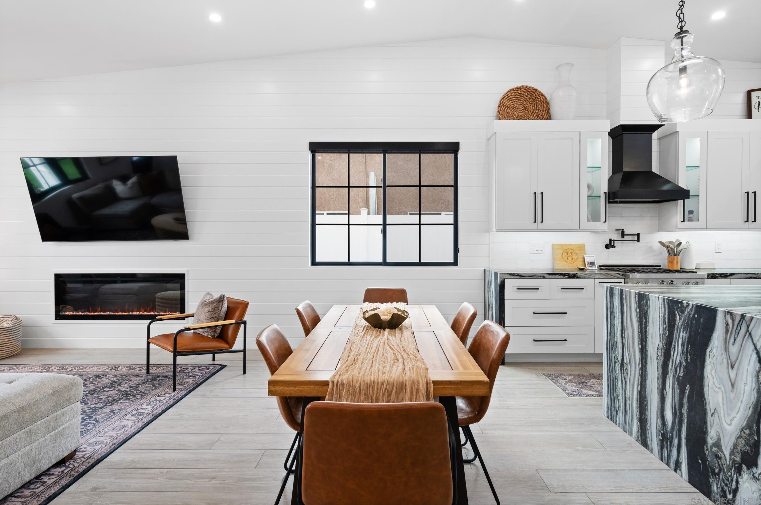 4556 Manitou Way, San Diego CA  92117-2931 exterior