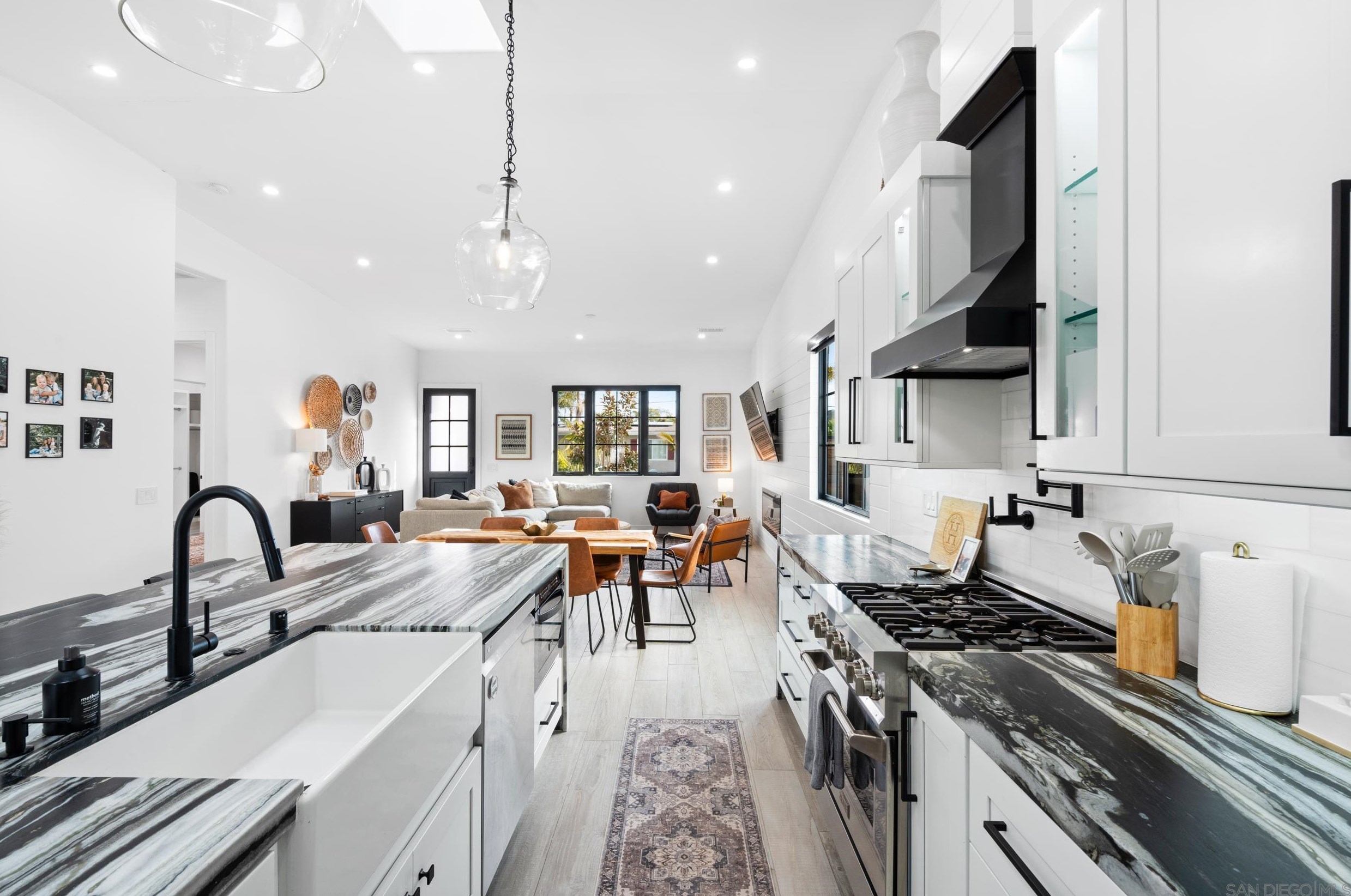 4556 Manitou Way, San Diego CA  92117-2931 exterior