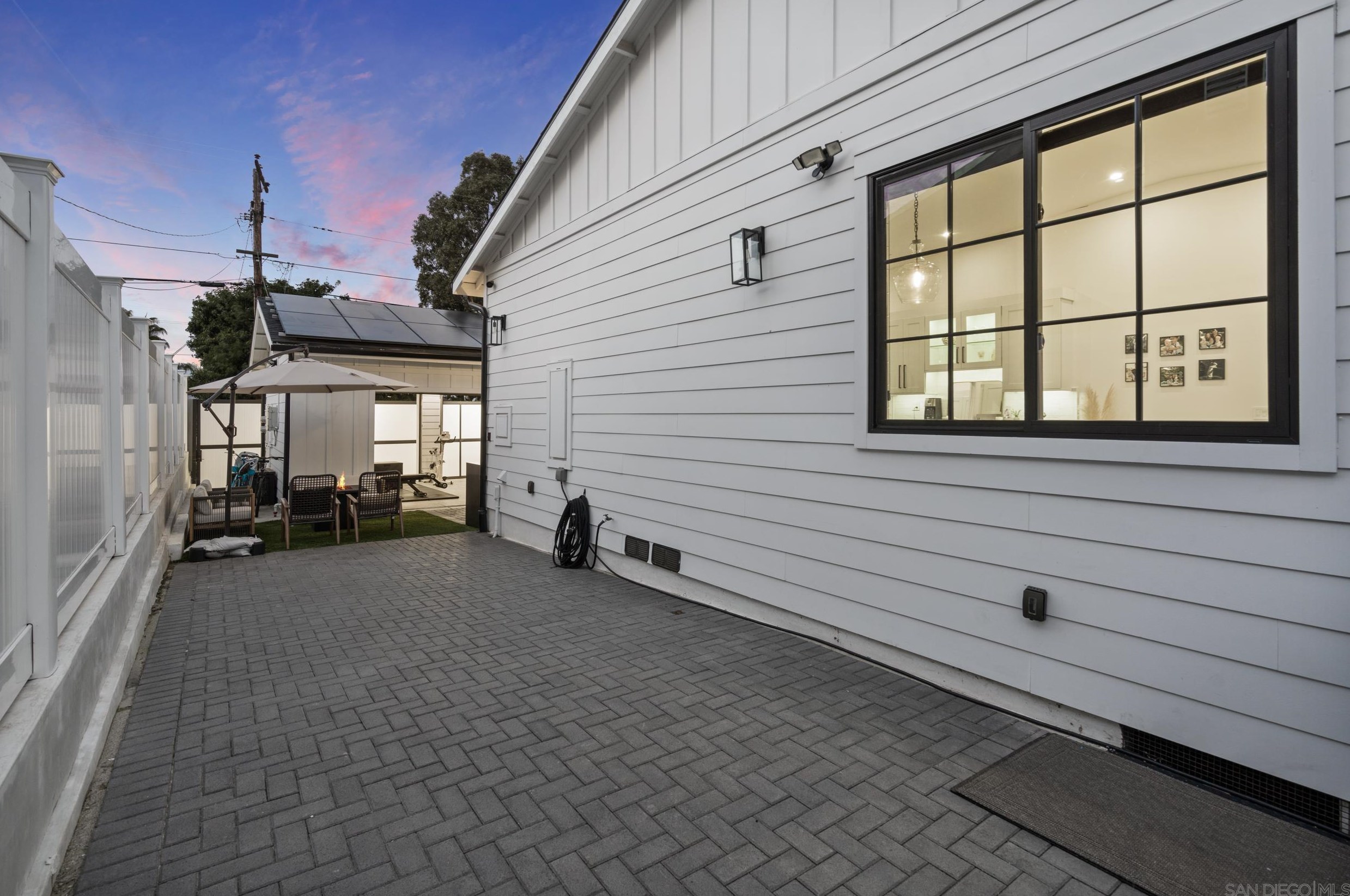 4556 Manitou Way, San Diego CA  92117-2931 exterior