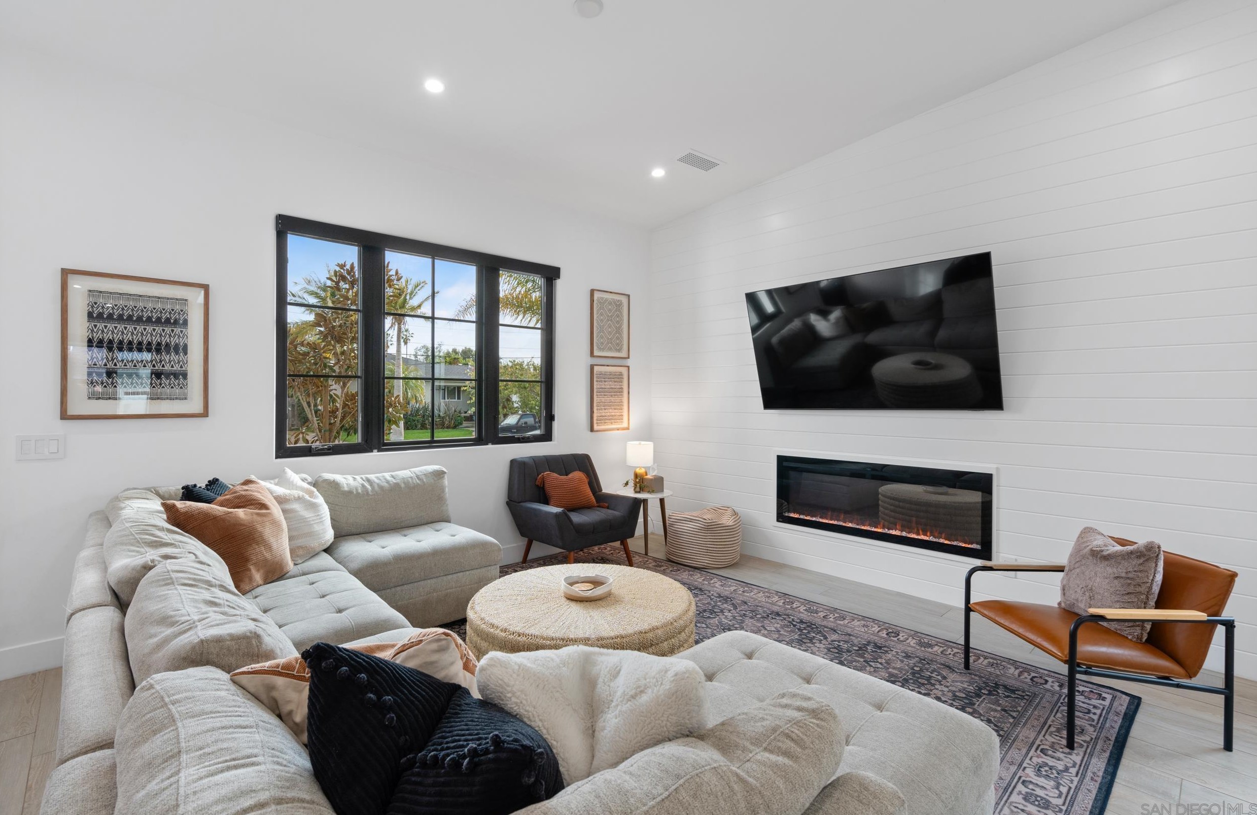 4556 Manitou Way, San Diego CA  92117-2931 exterior