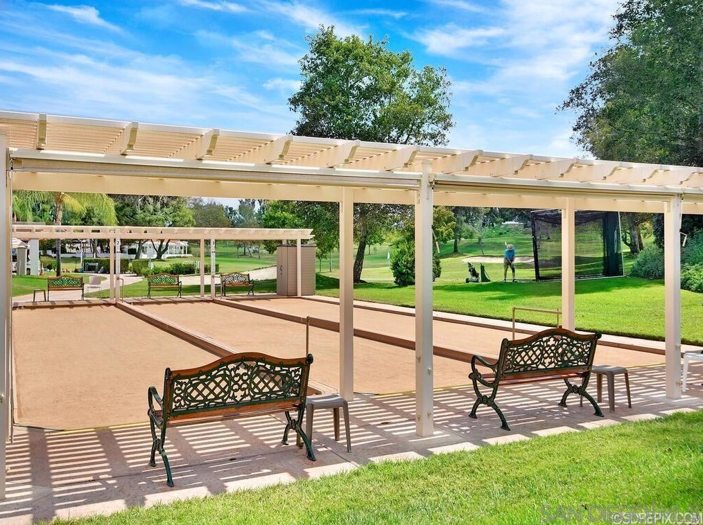 4909 Icaria Way, Oceanside CA  92056-5155 exterior