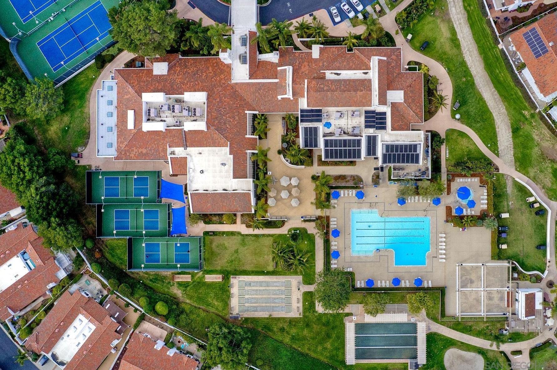 4909 Icaria Way, Oceanside CA  92056-5155 exterior