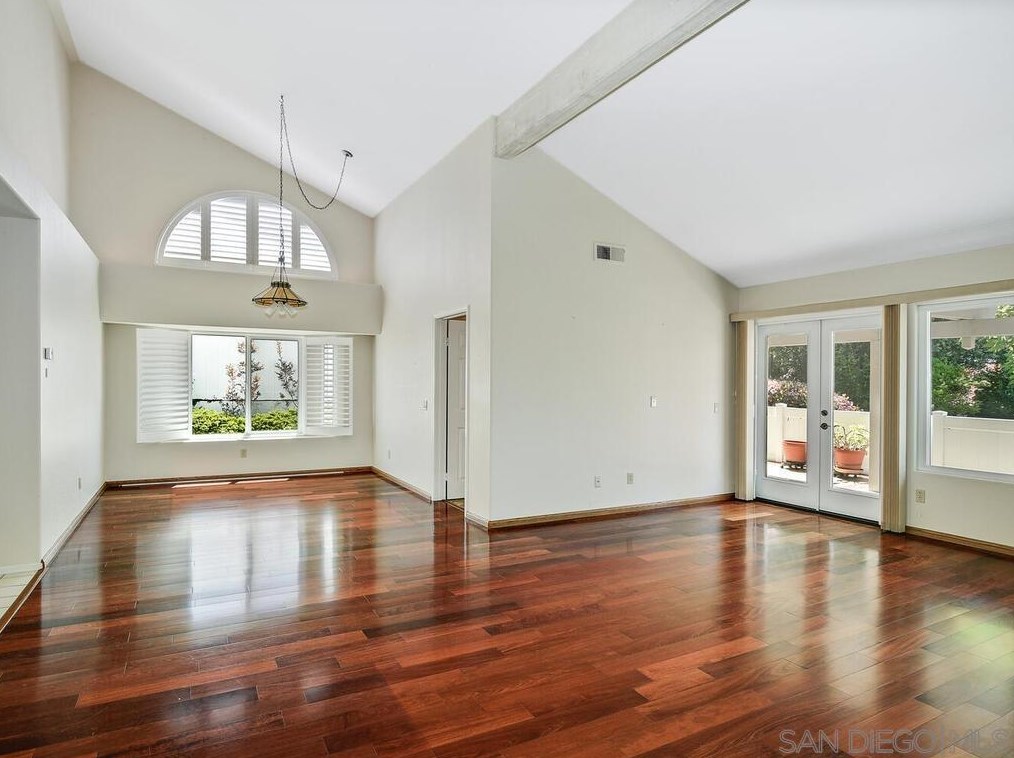 4909 Icaria Way, Oceanside CA  92056-5155 exterior