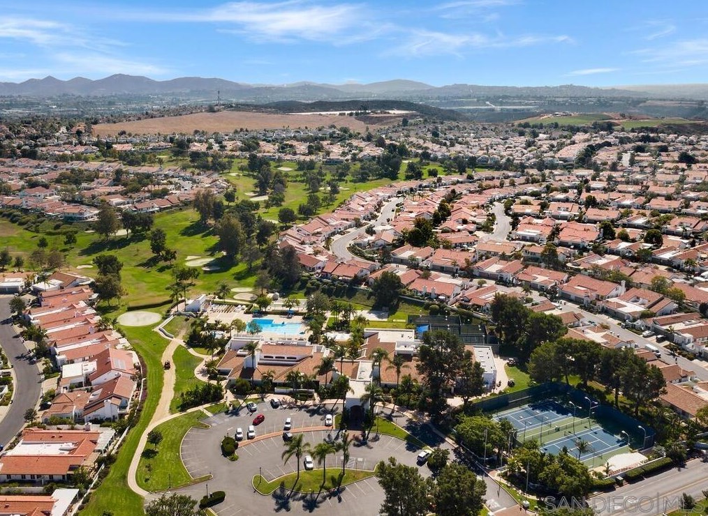 4909 Icaria Way, Oceanside CA  92056-5155 exterior