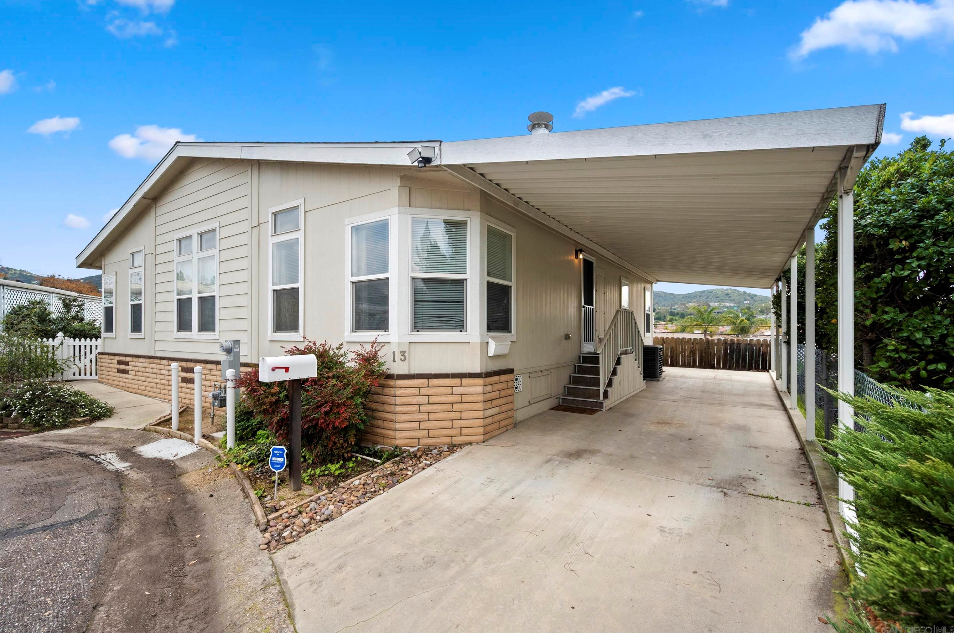 13300 Los Coches Rd E 13, El Cajon, CA 92021