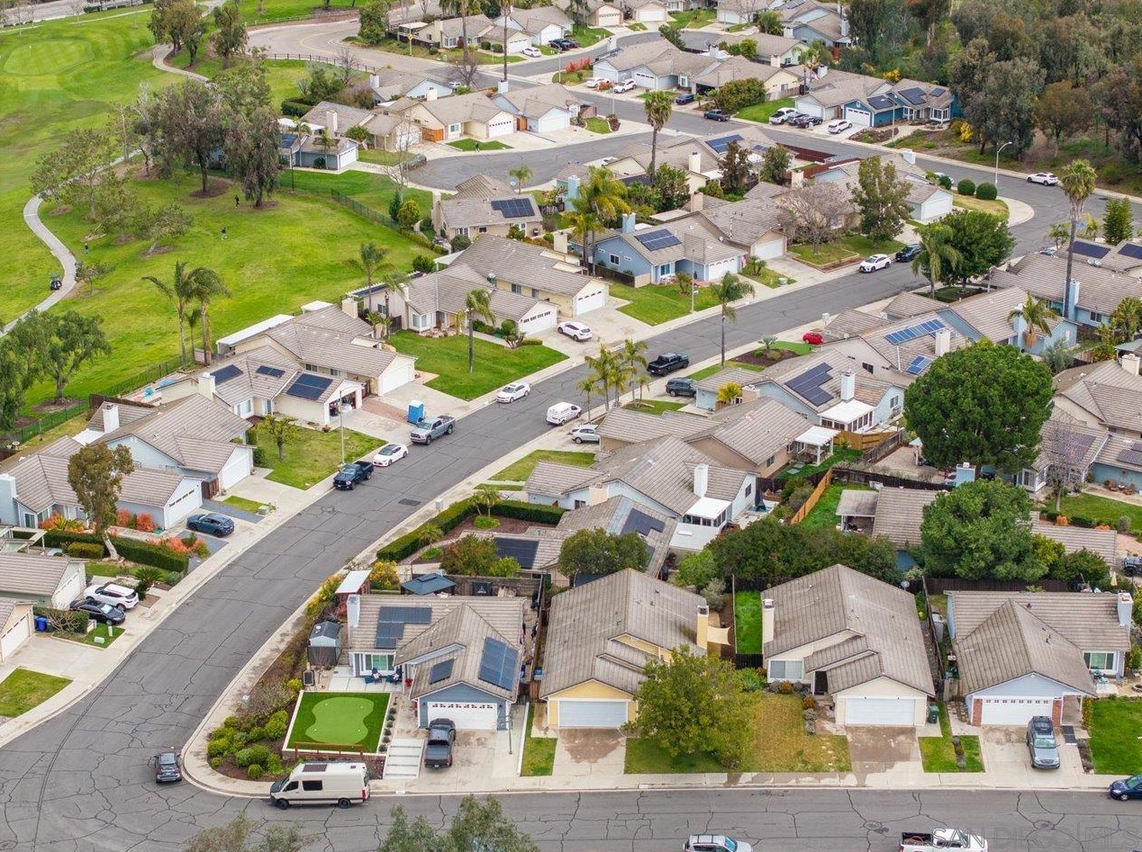 647 Maybritt Cir, San Marcos, CA 92069-5837