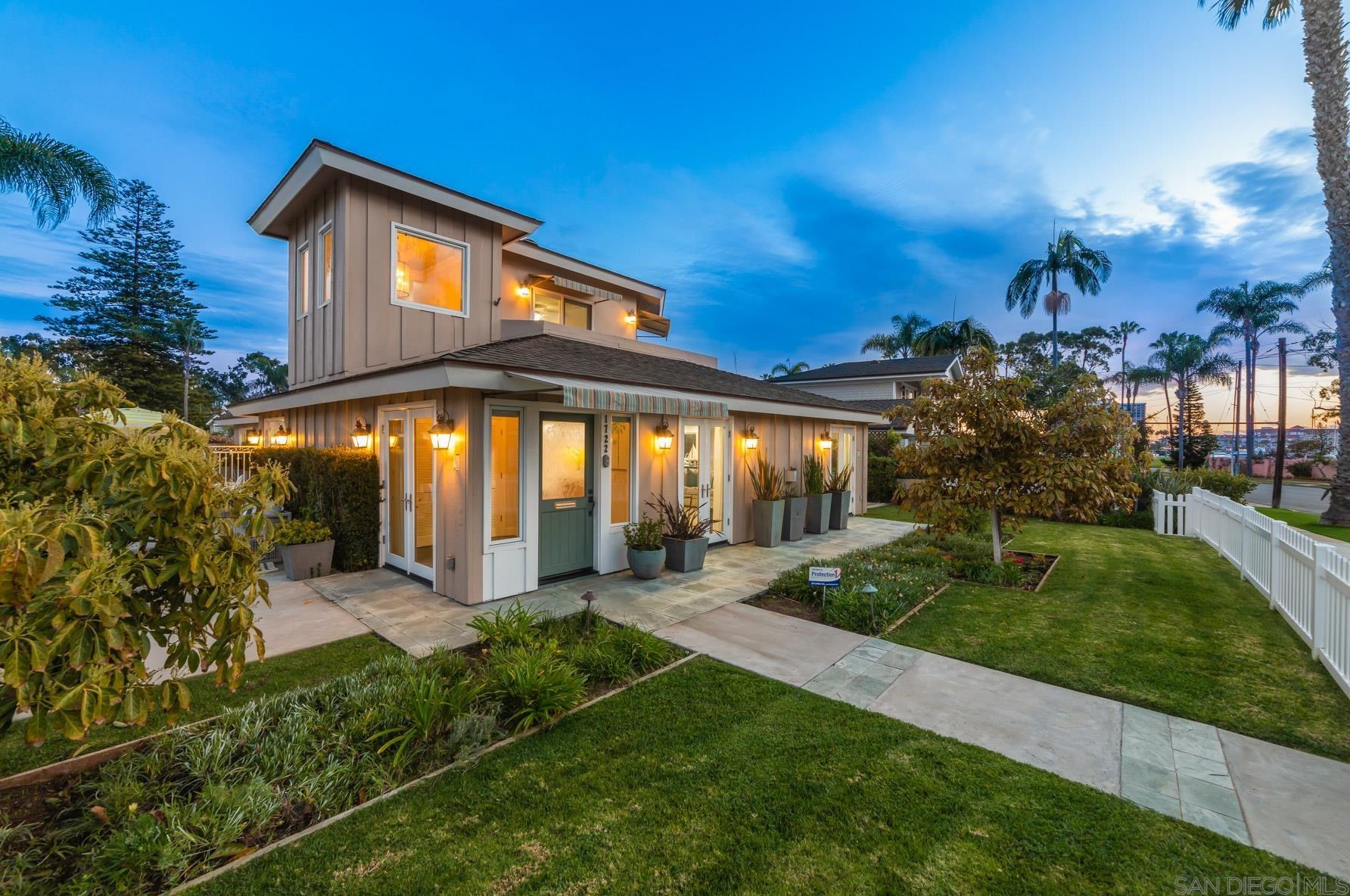 1722 Monterey Ave, San Diego, CA 92118-2333