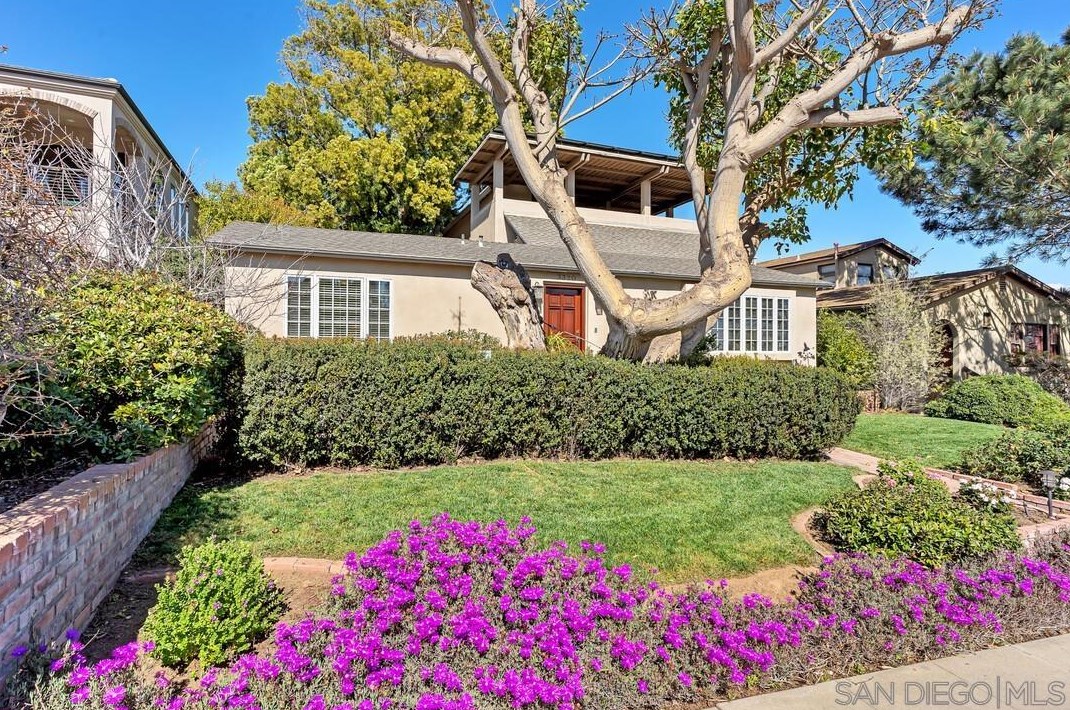 3320 Hill St, San Diego, CA 92106-2415