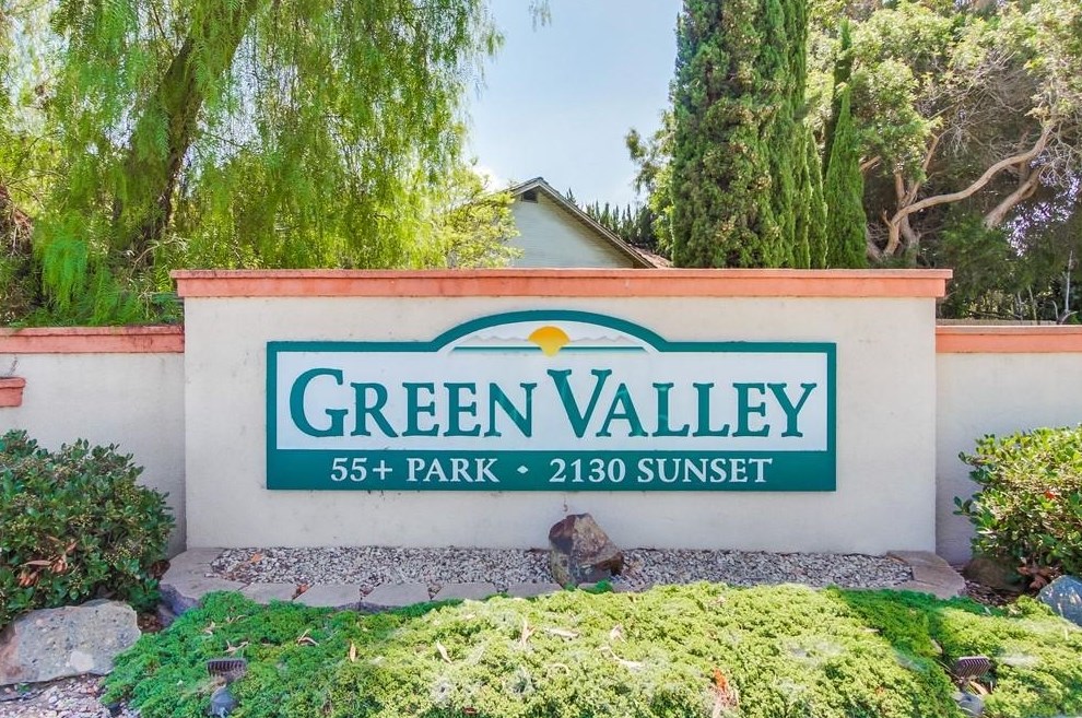 2130 Sunset Dr, Vista CA  92081-4510 exterior