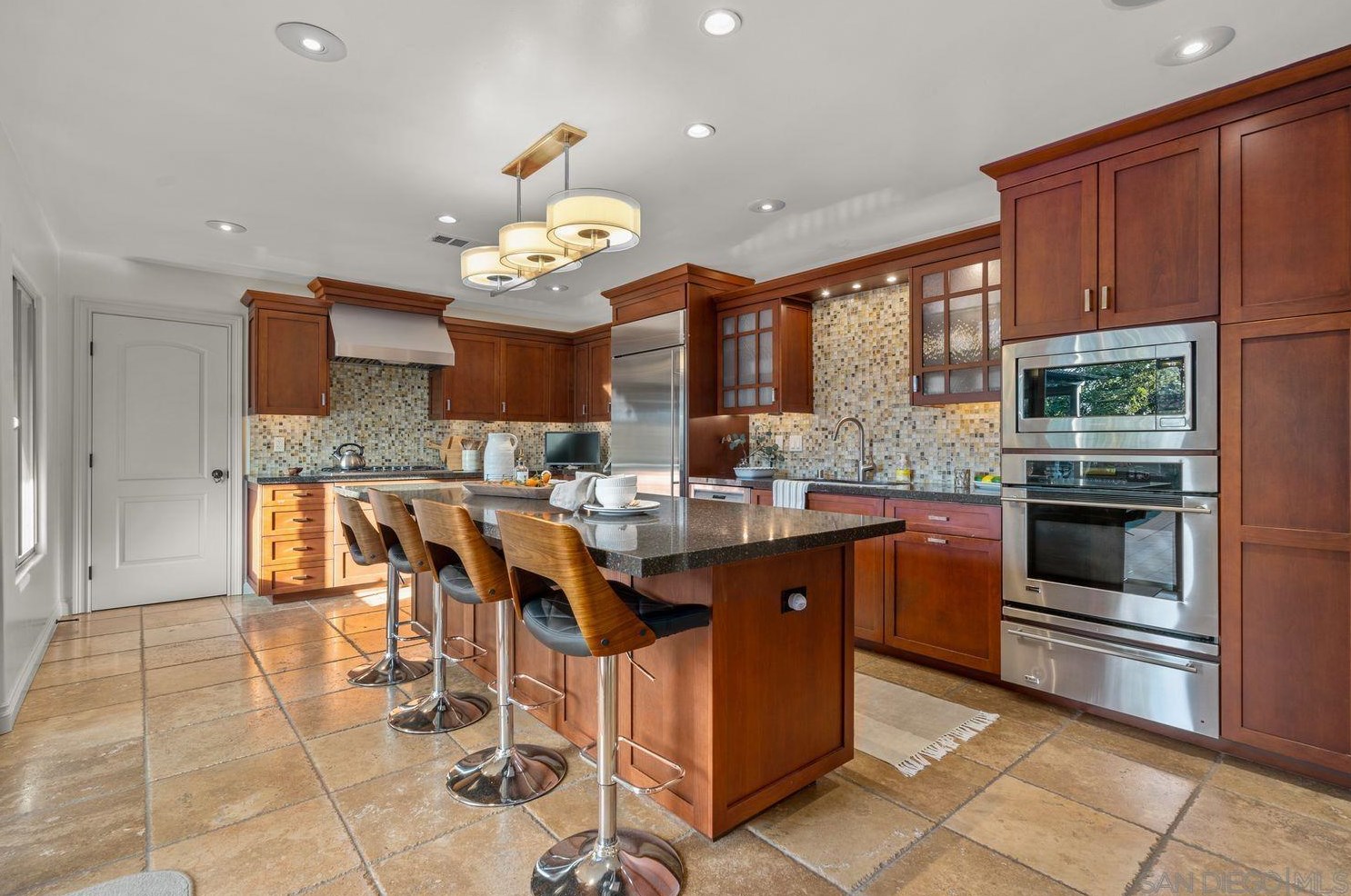 4622 Rhode Island St, San Diego, CA 92116-1056