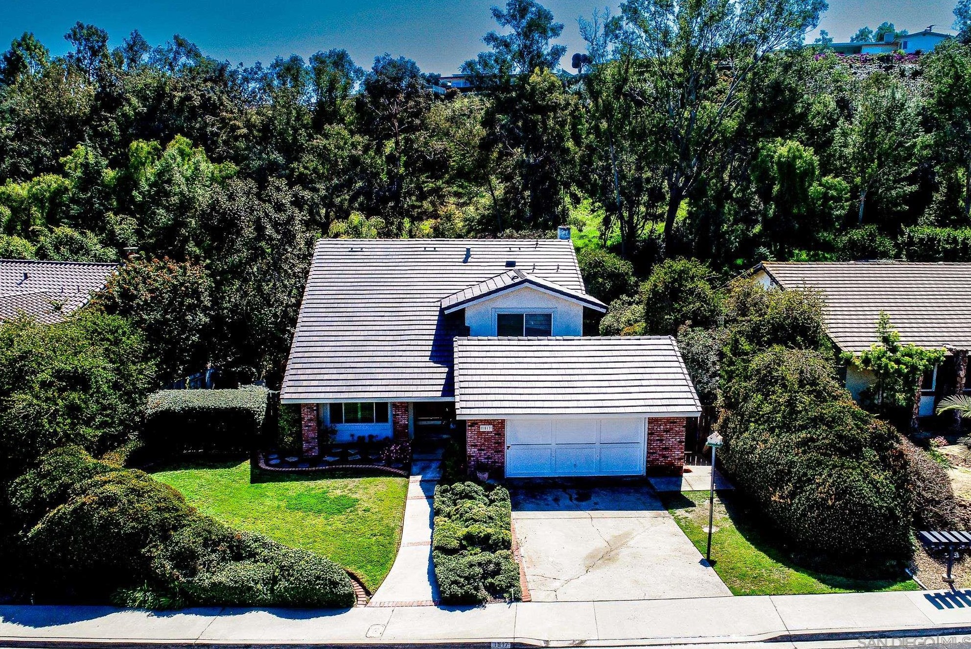 1517 Bathurst Pl, El Cajon, CA 92020-2905