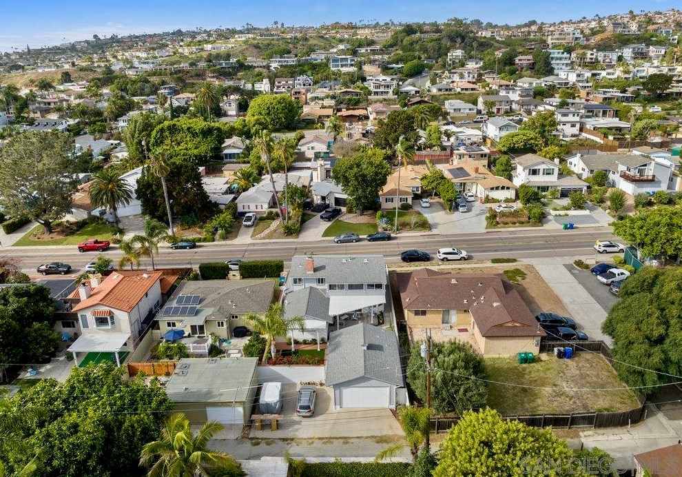 1151 Turquoise St, San Diego CA 92109-1247 exterior