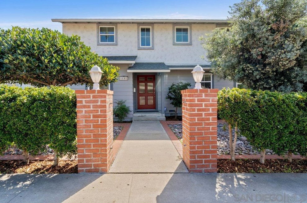 1151 Turquoise St, San Diego CA 92109-1247 exterior