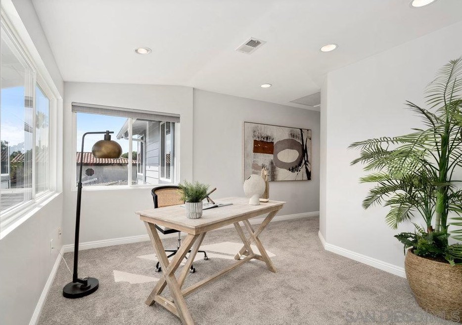 1151 Turquoise St, San Diego CA 92109-1247 exterior