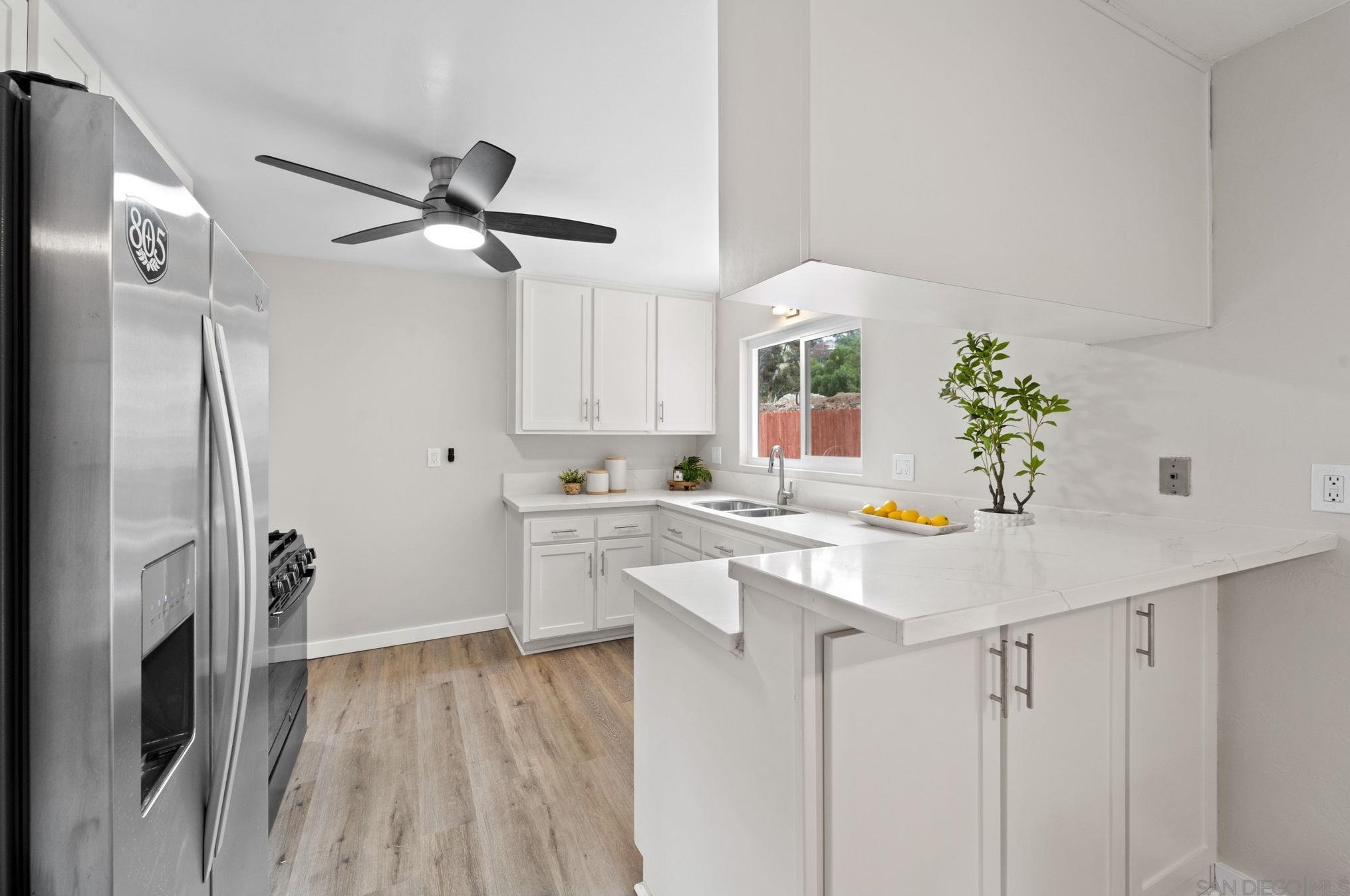 9359 Lamar St, Spring Valley CA  91977-2802 exterior