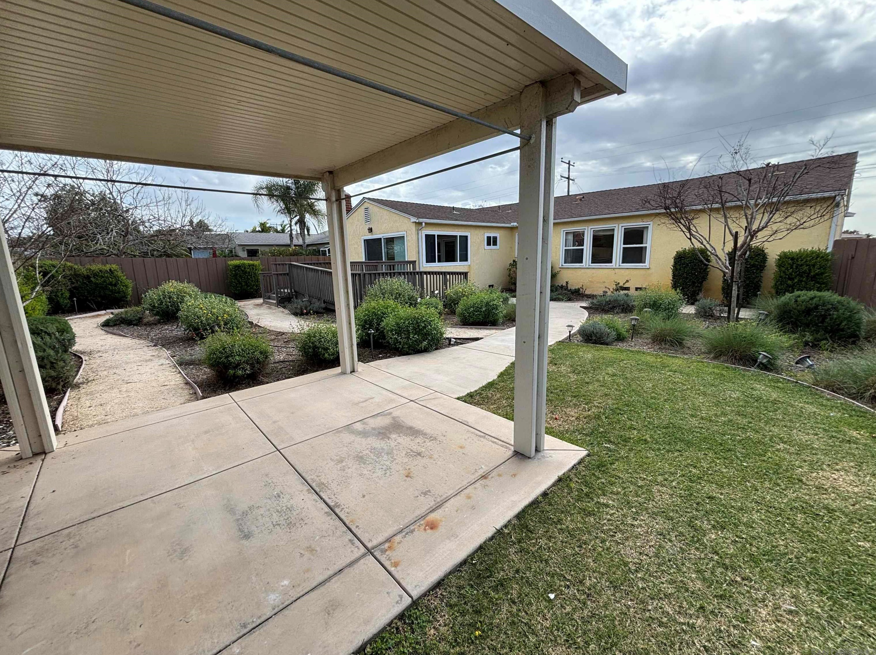 719 Glover Ave, Chula Vista CA  91910-5807 exterior