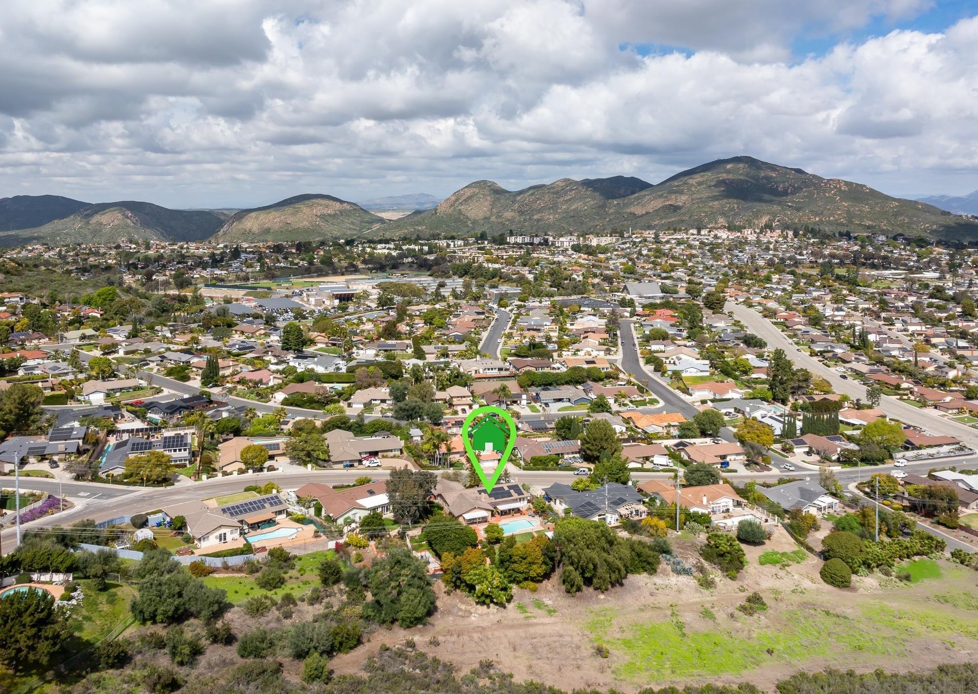 6641 Murray Park, San Diego, CA 92120