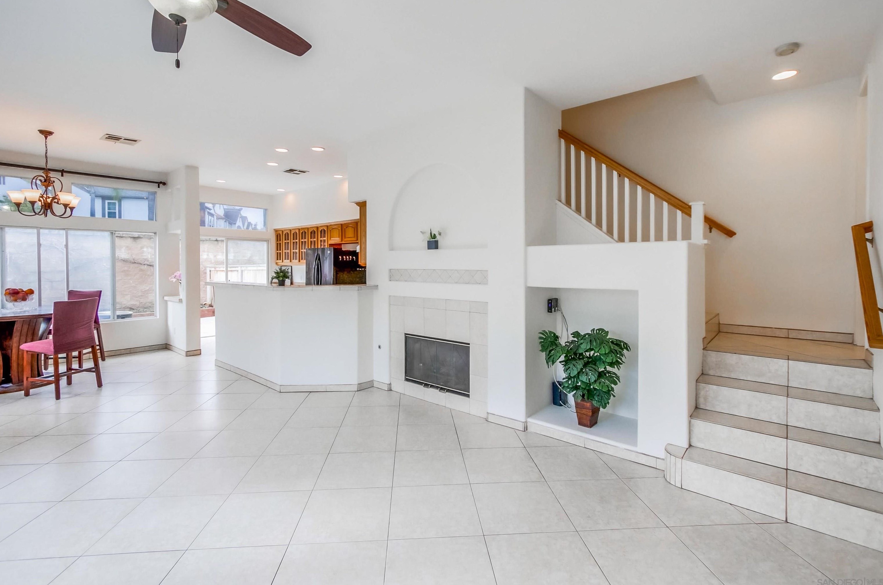 11946 Cypress Canyon Rd, San Diego, CA 92131-4798
