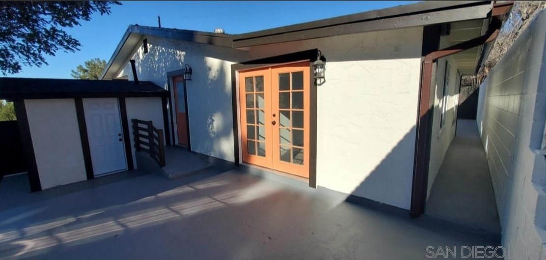 2743 Ridgeway Dr, National City CA  91950-7738 exterior