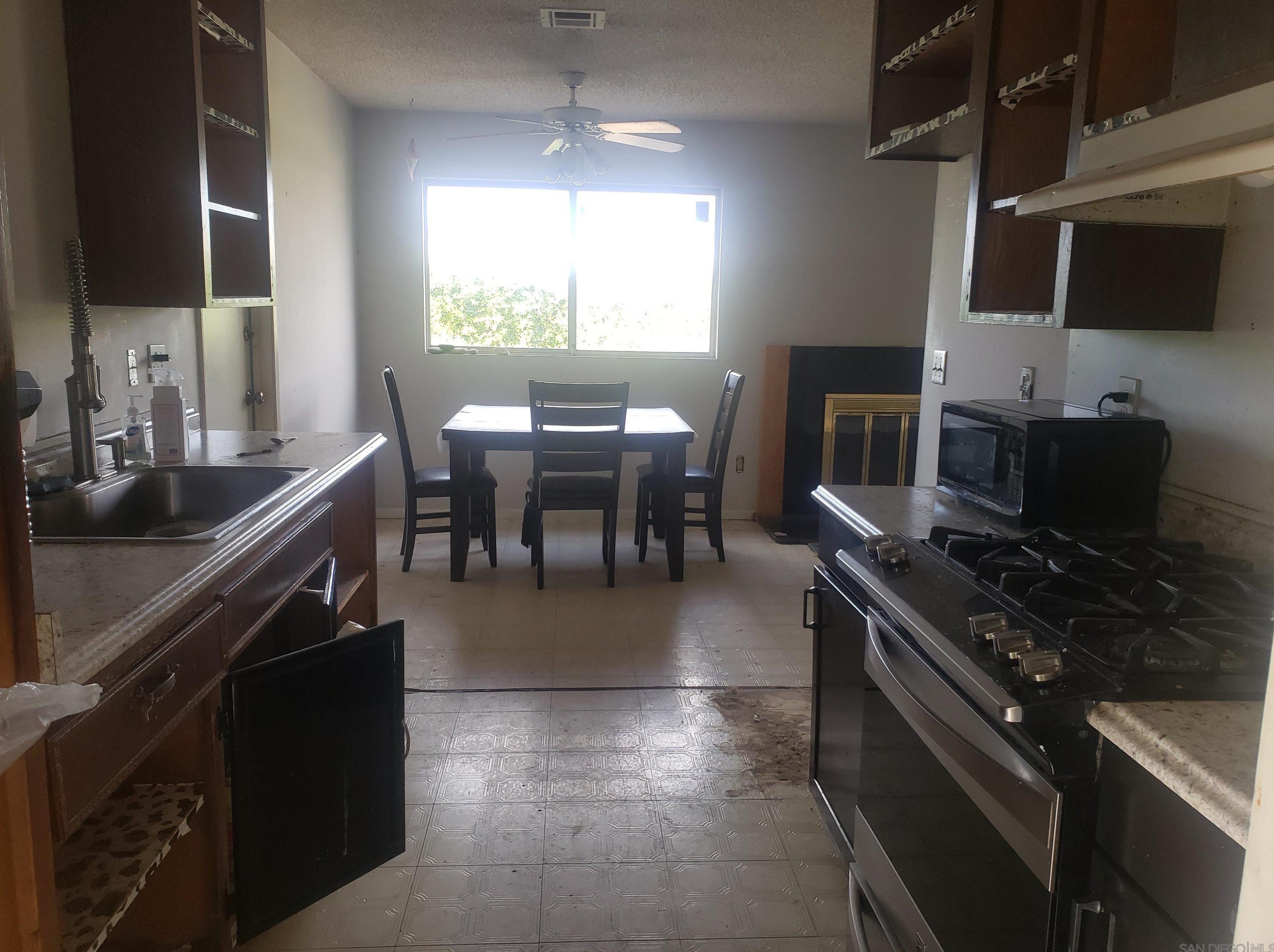 7444 Ashford Pl, San Diego, CA 92111