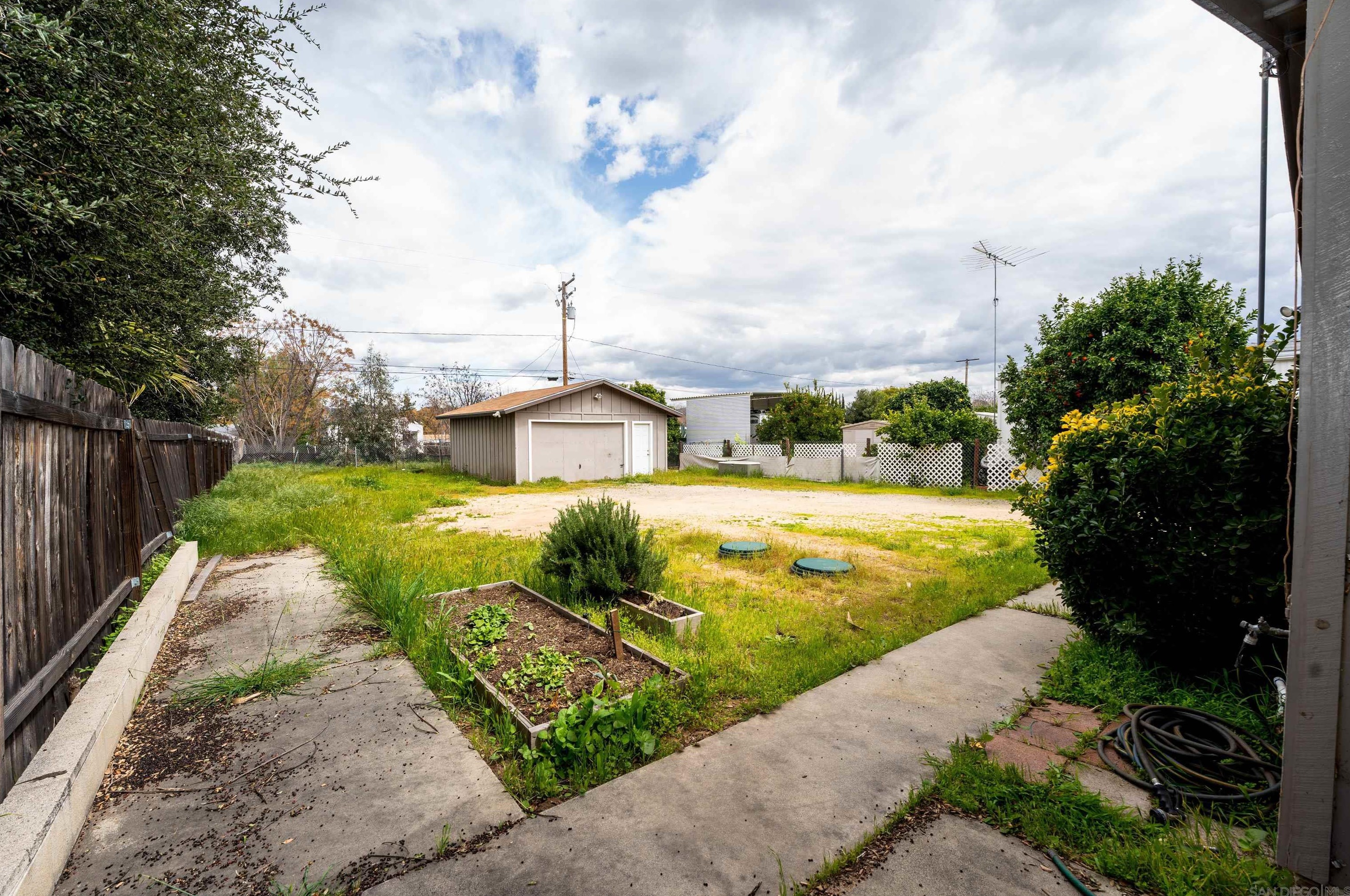 21406 Grand Ave, Wildomar CA  92595-9314 exterior