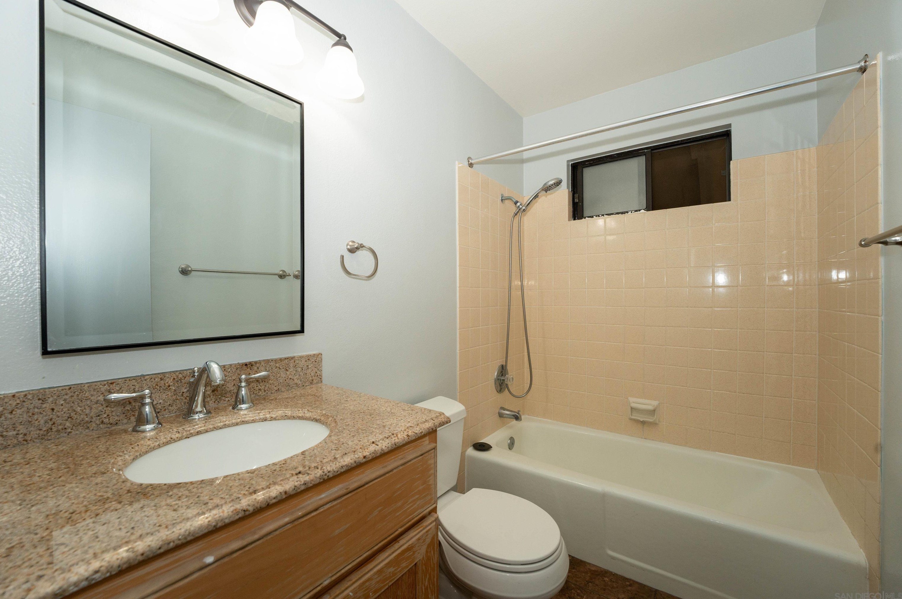 21406 Grand Ave, Wildomar CA  92595-9314 exterior