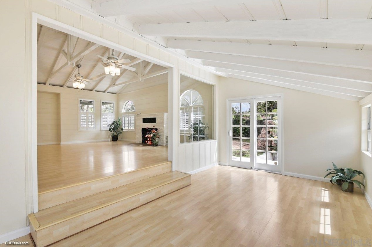 10405 Challenge Blvd, La Mesa CA  91941-7244 exterior