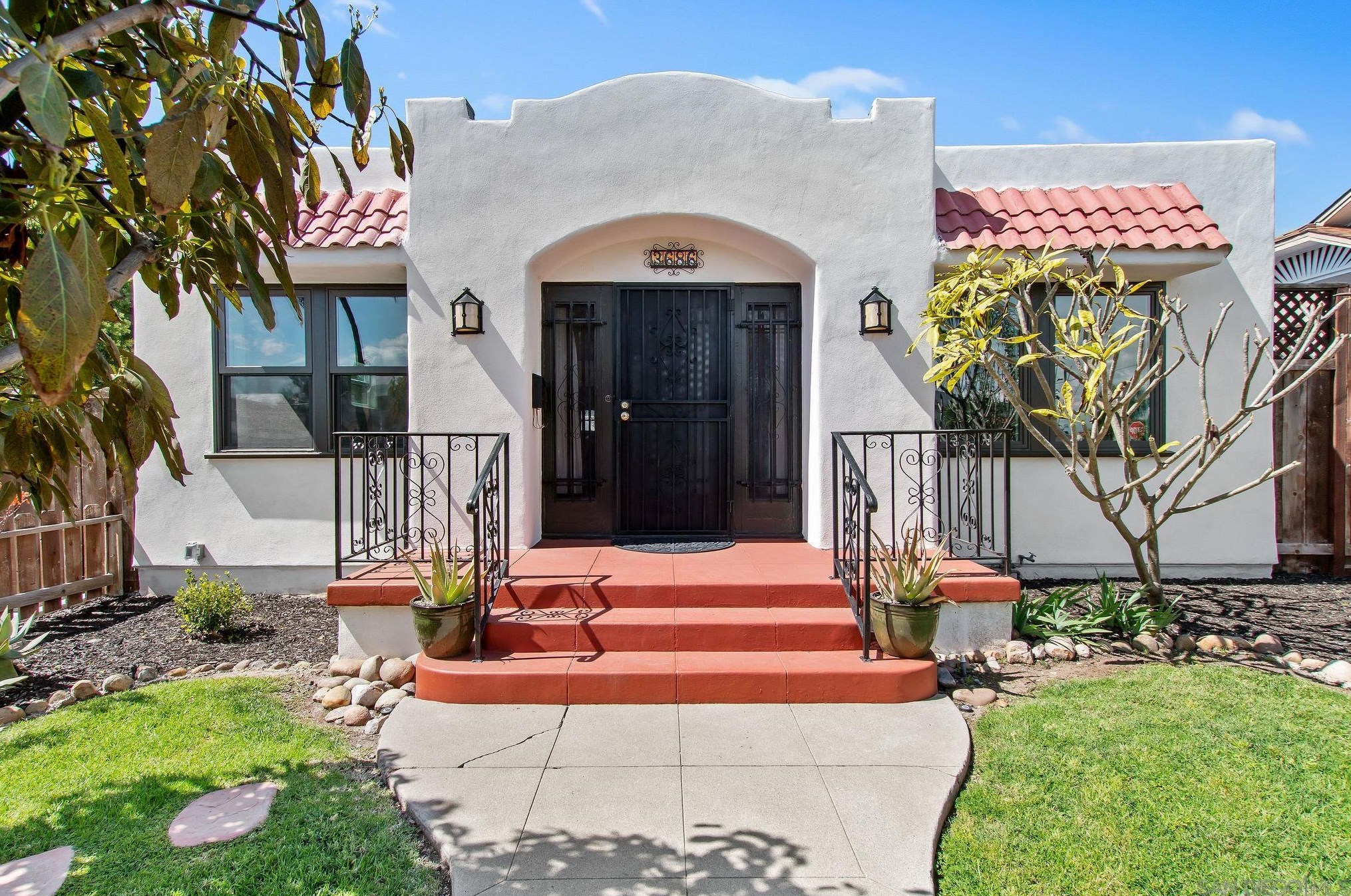 3686 Bancroft St, San Diego, CA 92104-4309