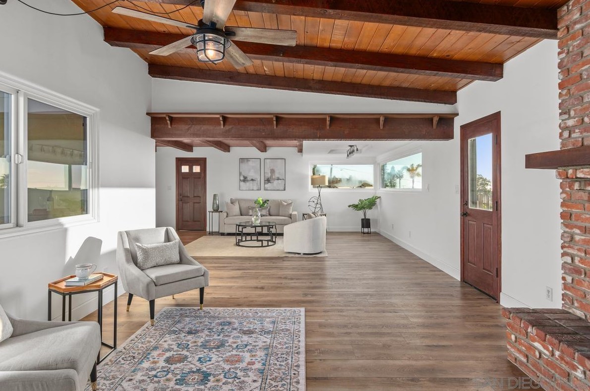 8020 Eastridge Dr, La Mesa CA  91941-7834 exterior