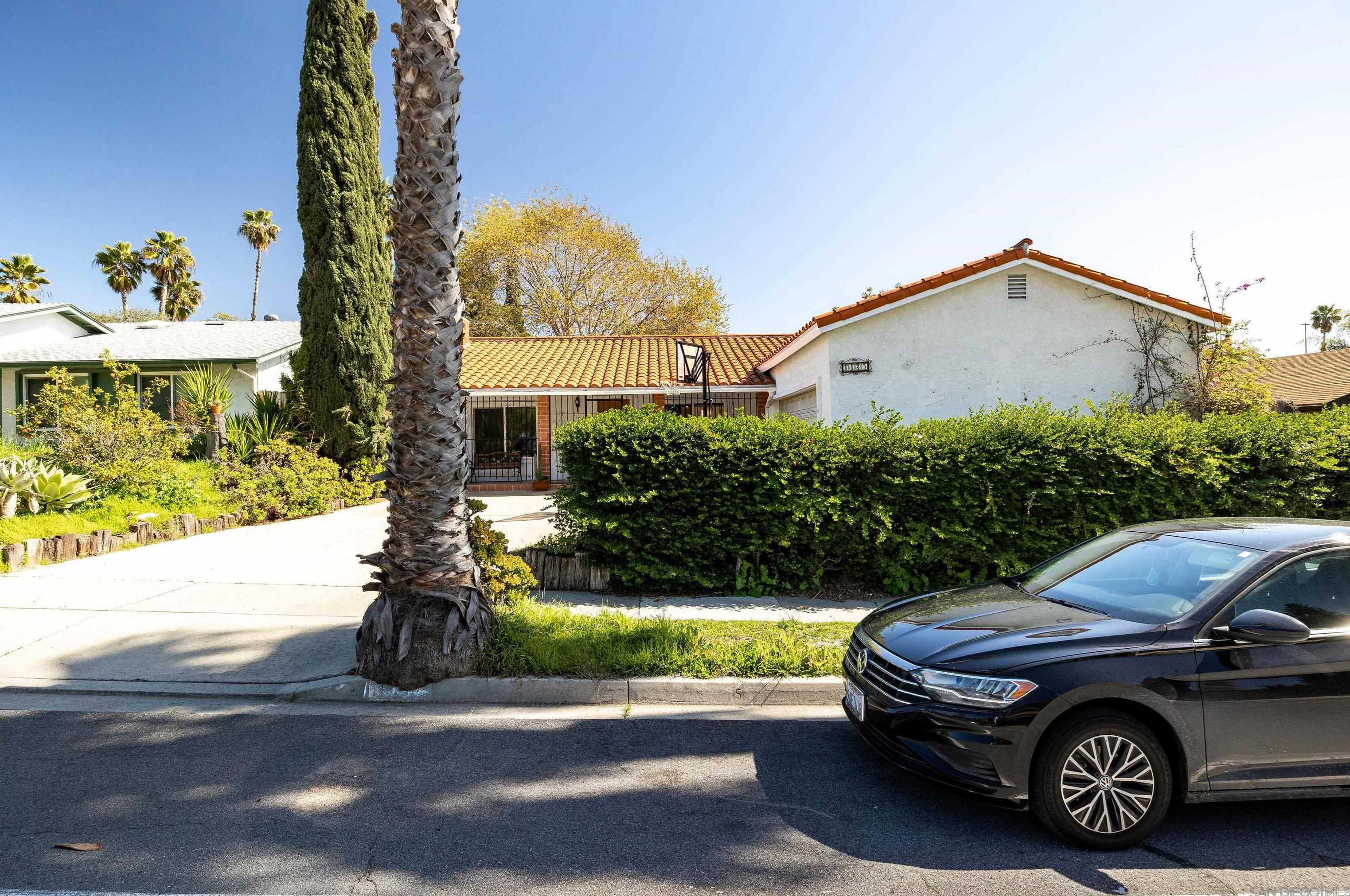 1125 Woodrow Ave, San Diego, CA 92114-3245