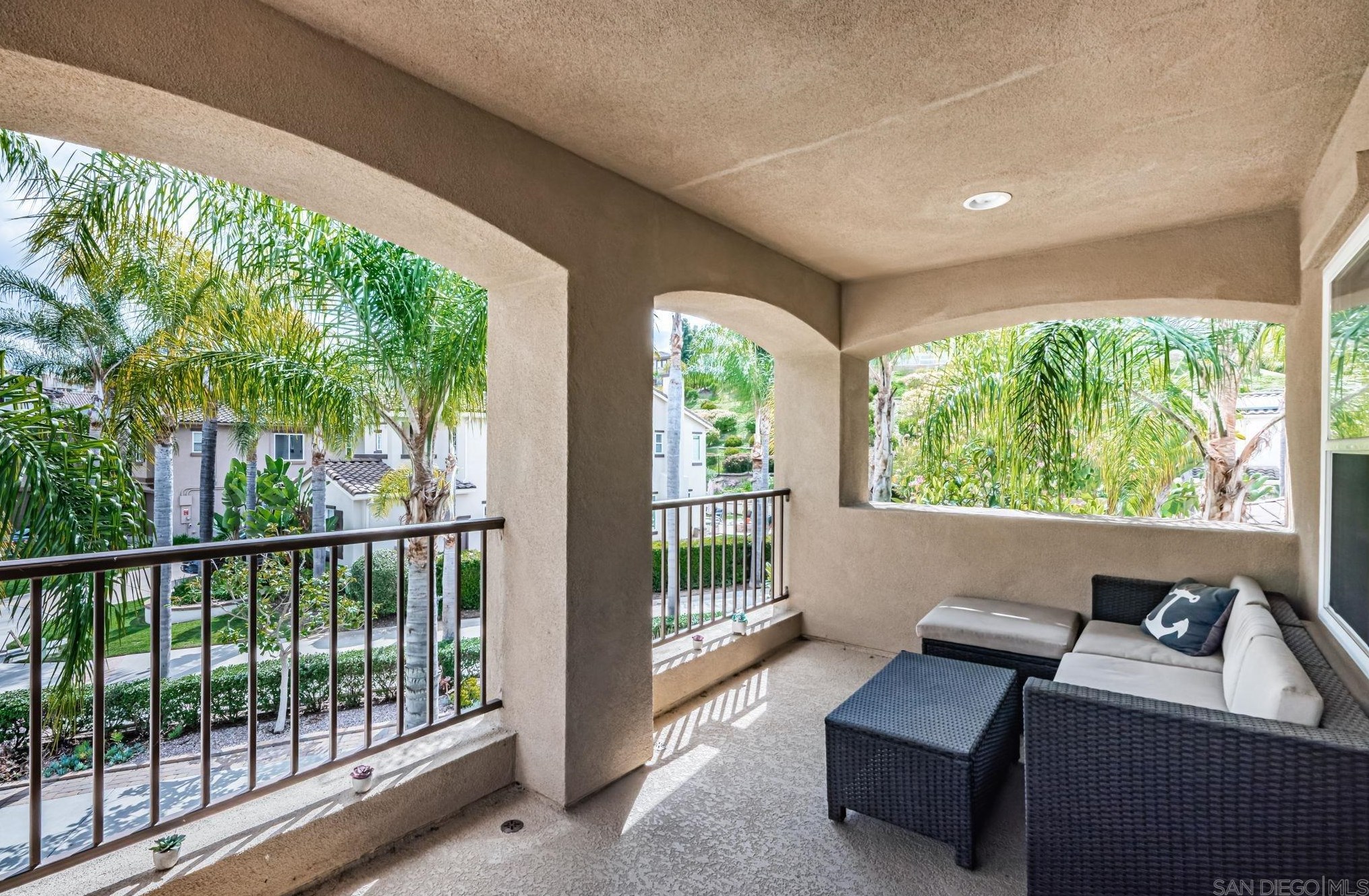 13828 Torrey Bella Ct, San Diego CA  92129-4627 exterior