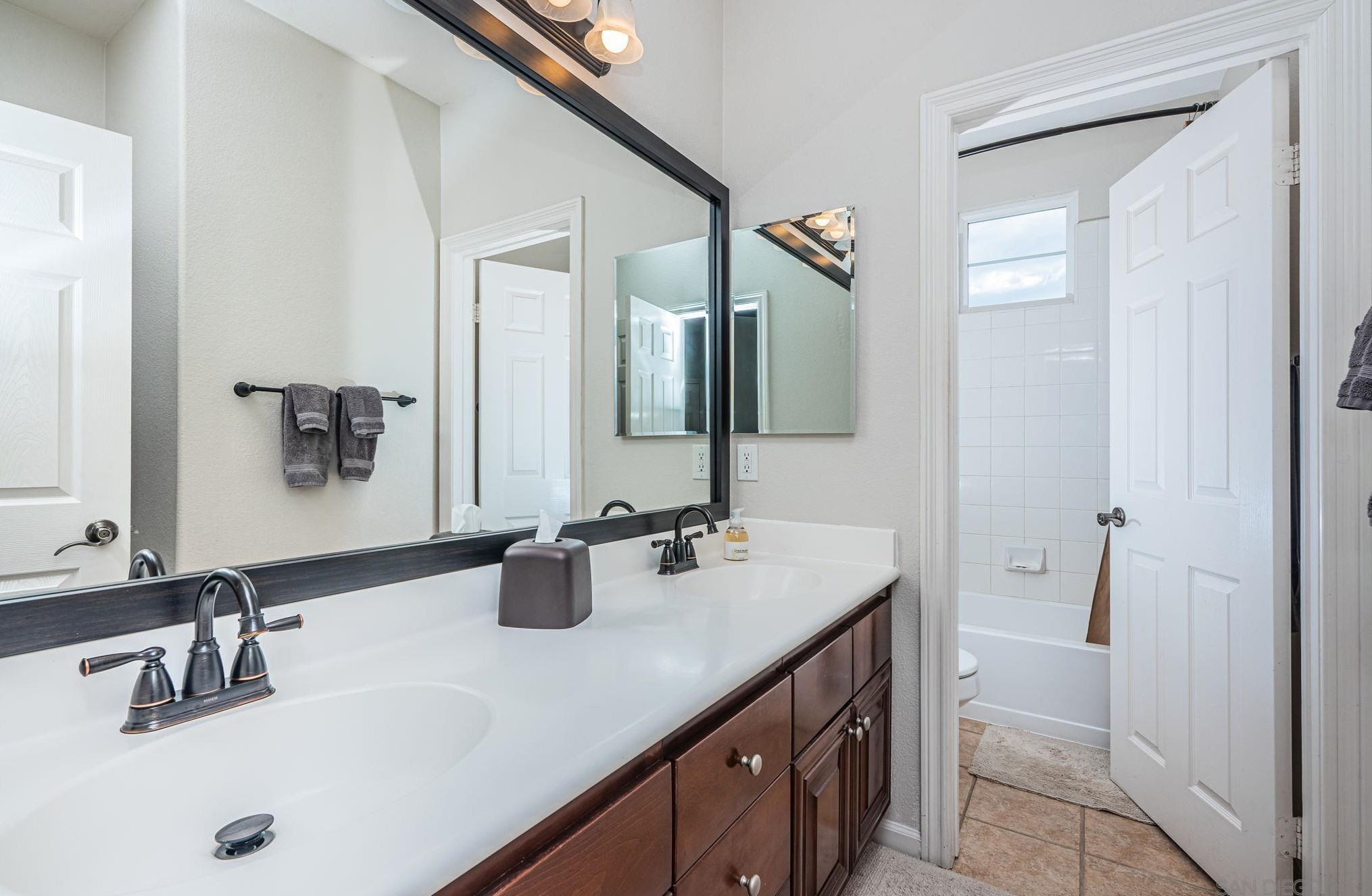 13828 Torrey Bella Ct, San Diego CA  92129-4627 exterior