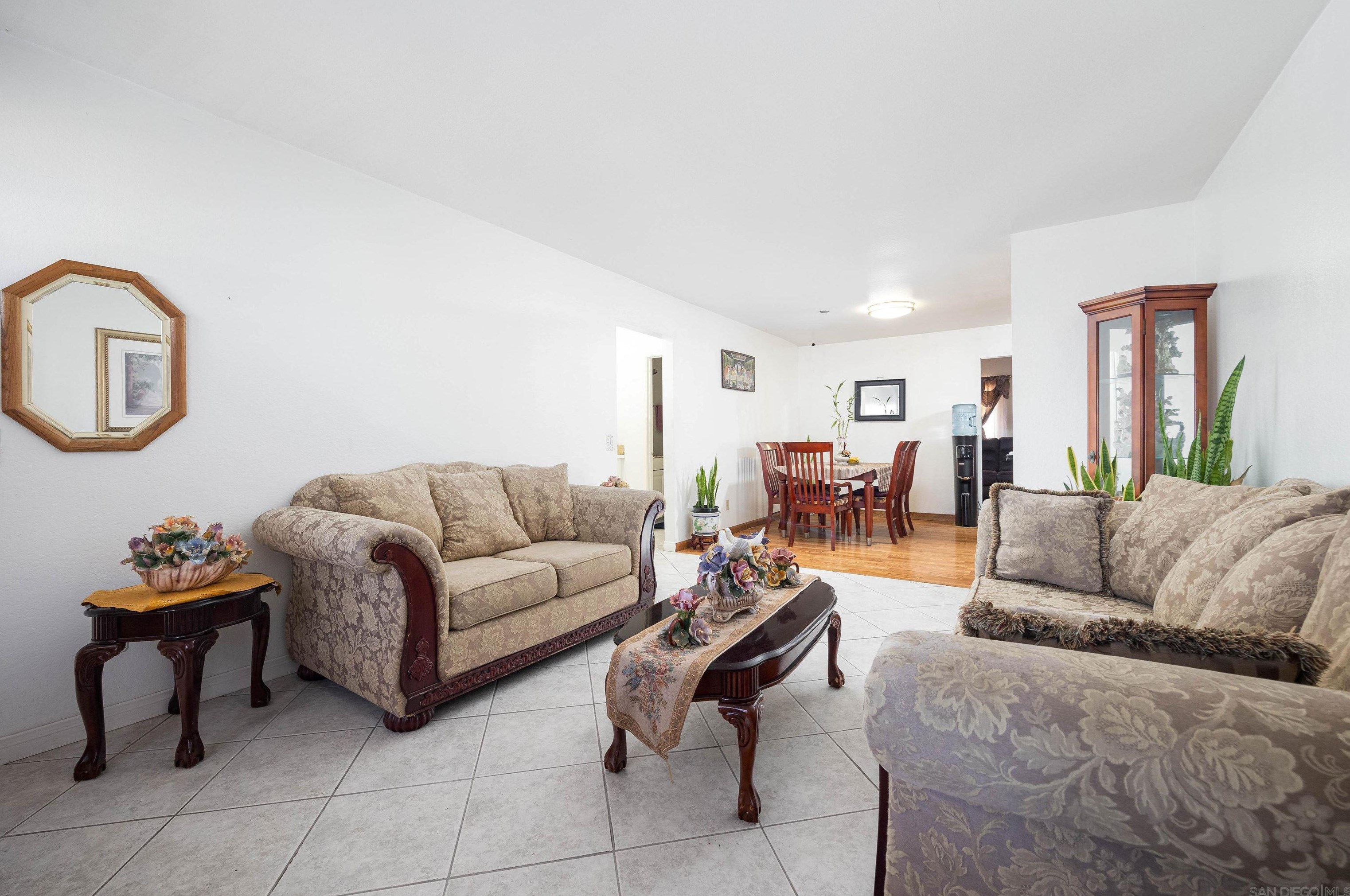 10967 Salinas Way, San Diego, CA 92126