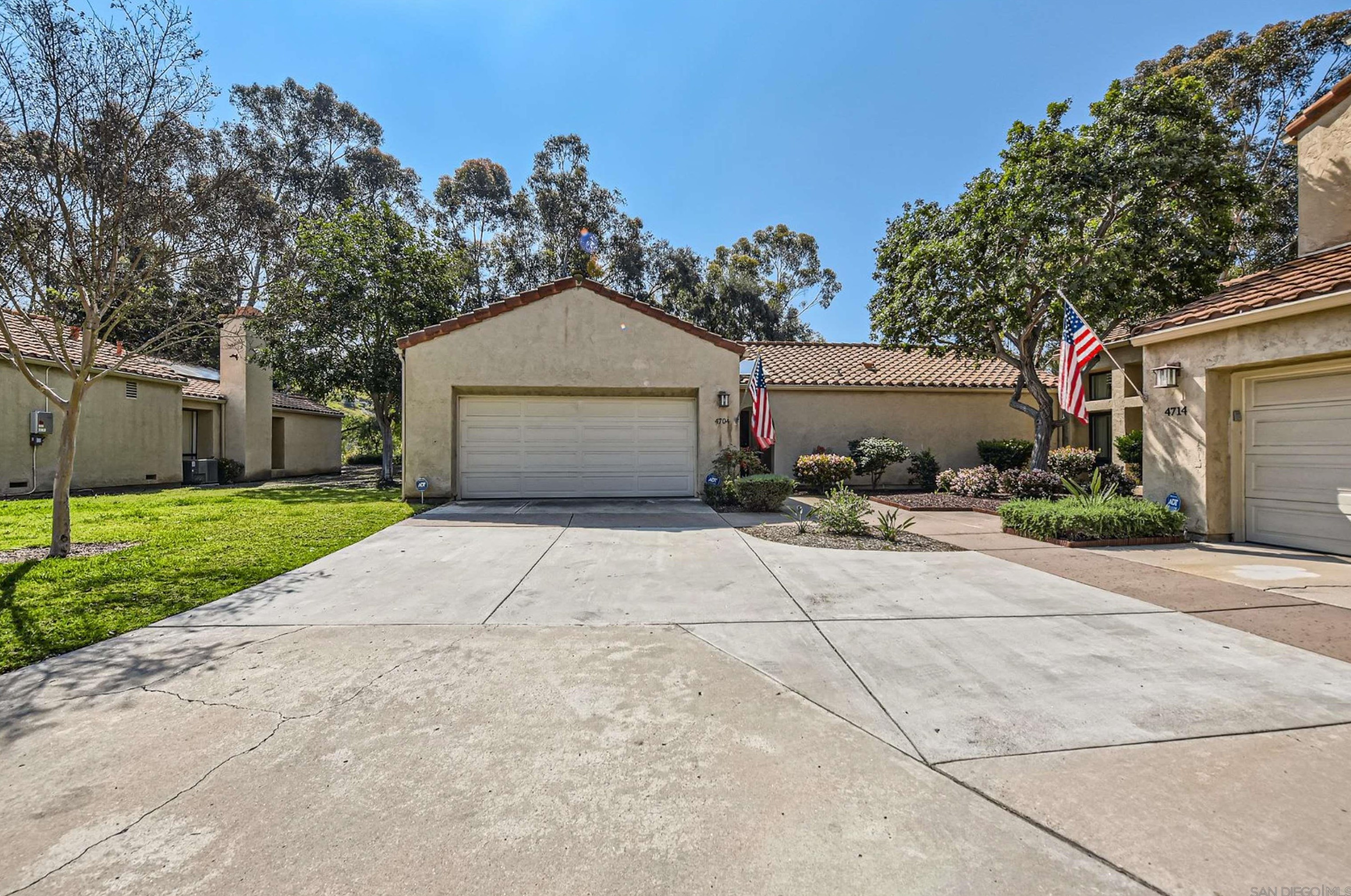 4704 Ocana Pl, San Diego, CA 92124-2442