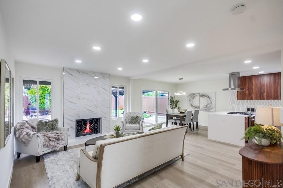 13070 Roundup Ave, San Diego, CA 92129