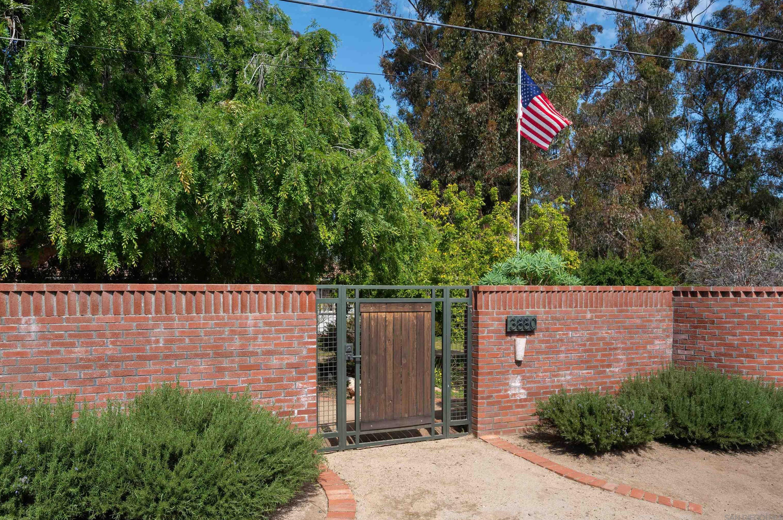3880 The Hill Rd, Bonita, CA 91902
