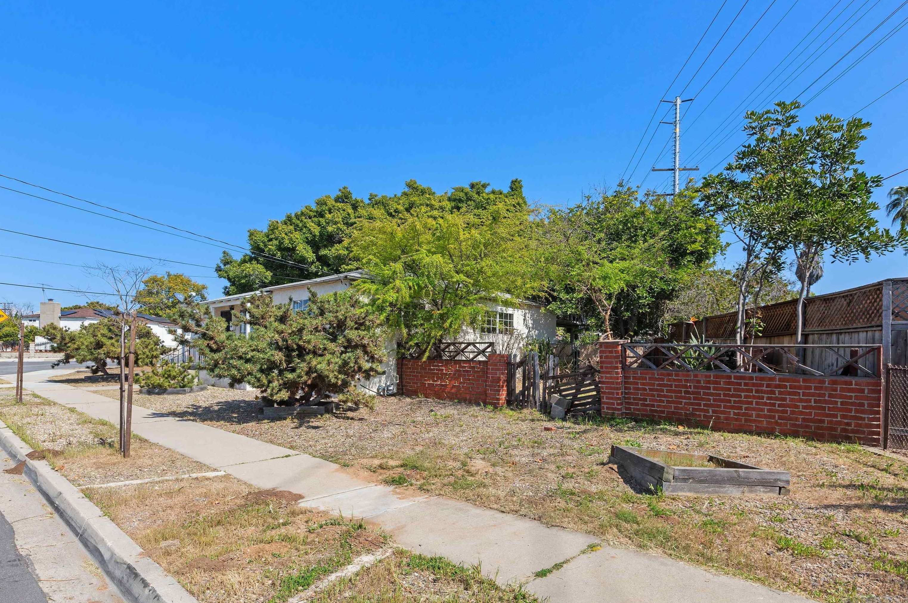 2249 Ridge View Dr, San Diego, CA 92105-5241