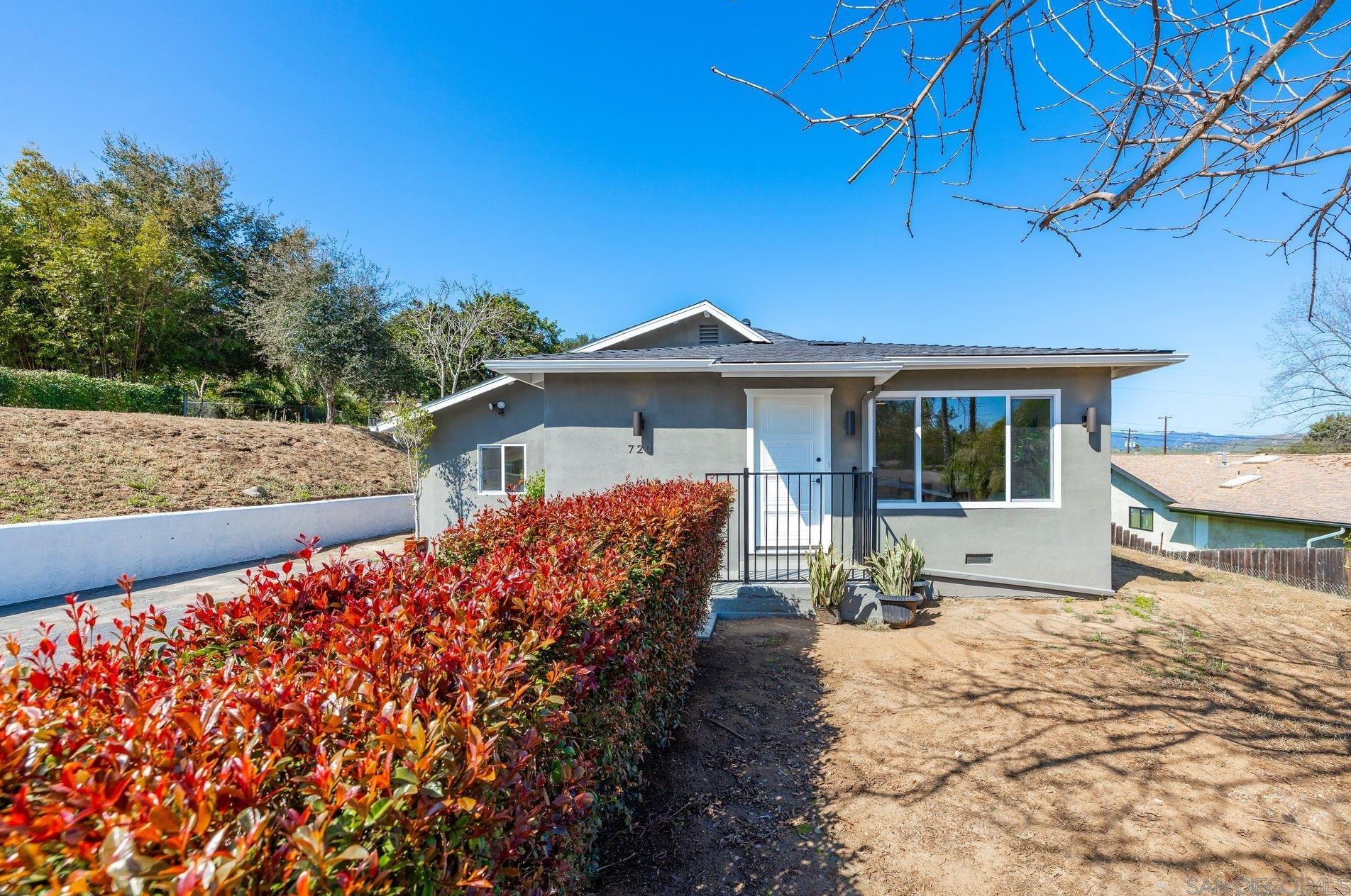 720 Darla Ln, Fallbrook, CA 92028-1504