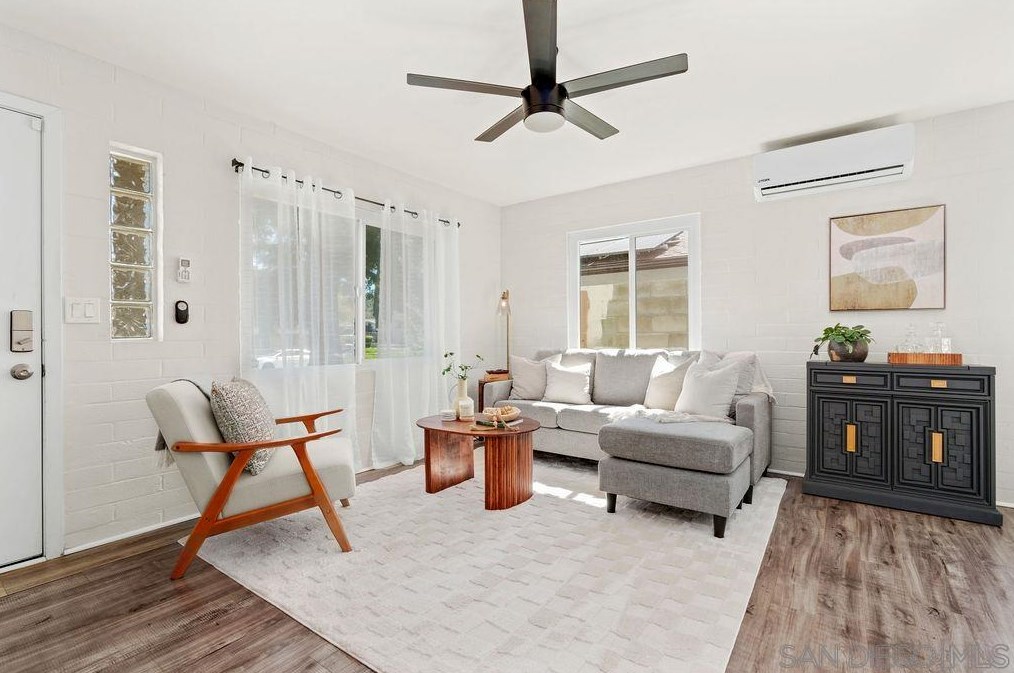 921 S Juniper St, Escondido, CA 92025