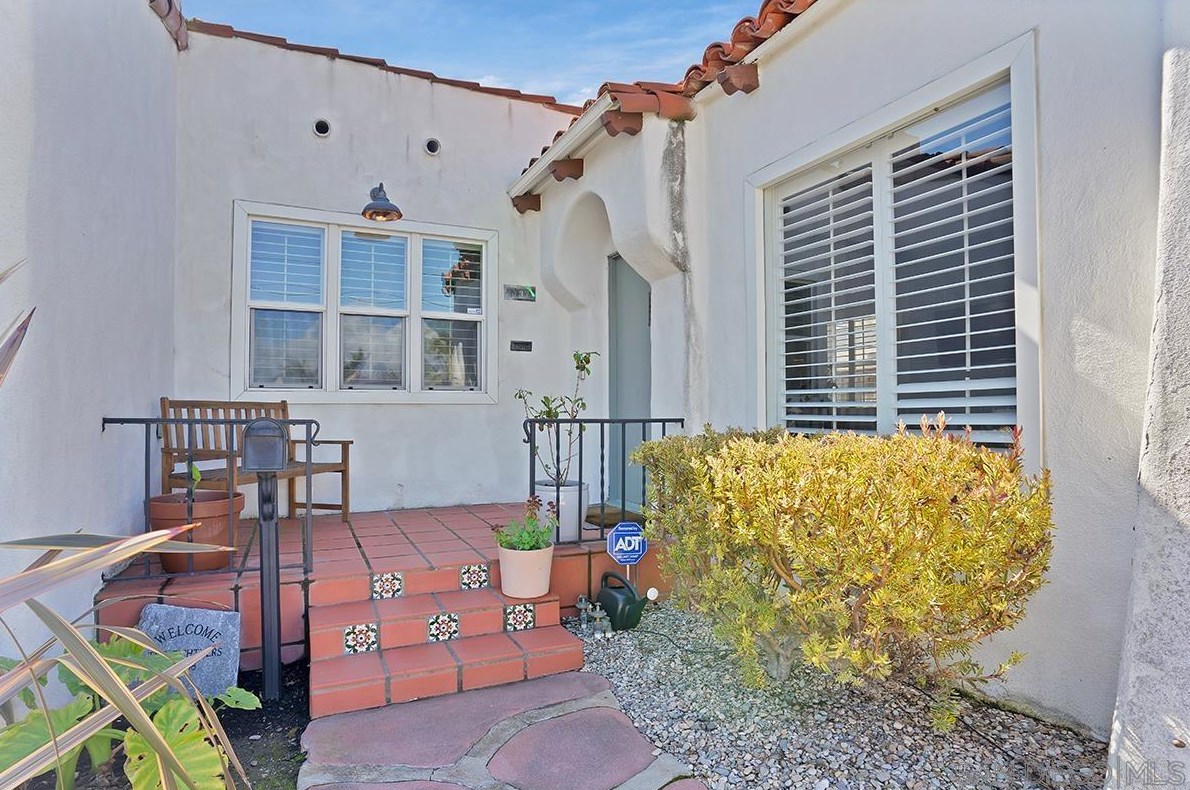 3737 Milan St, San Diego, CA 92107-3711
