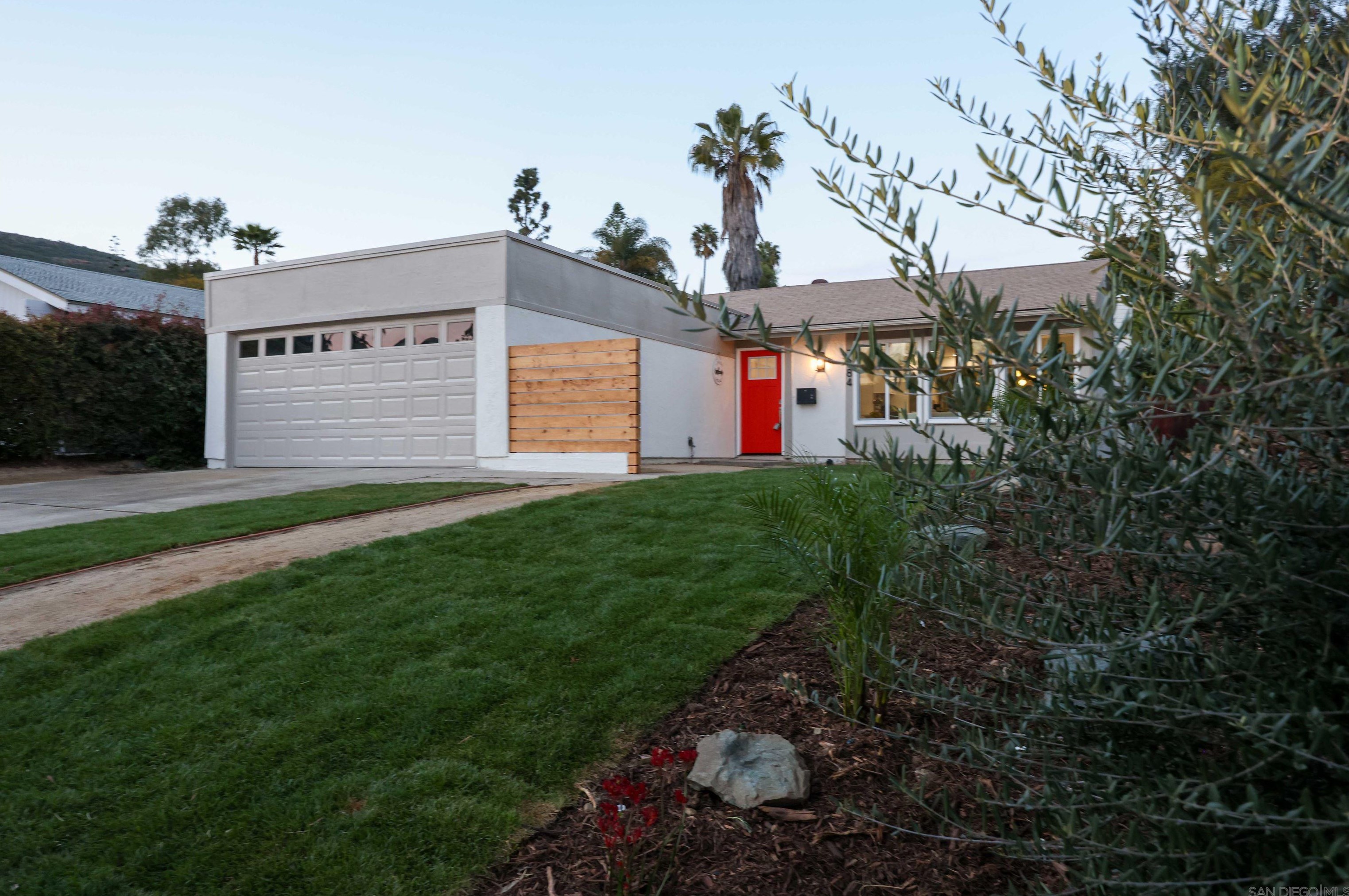 7984 Whelan Dr, San Diego, CA 92119-1718