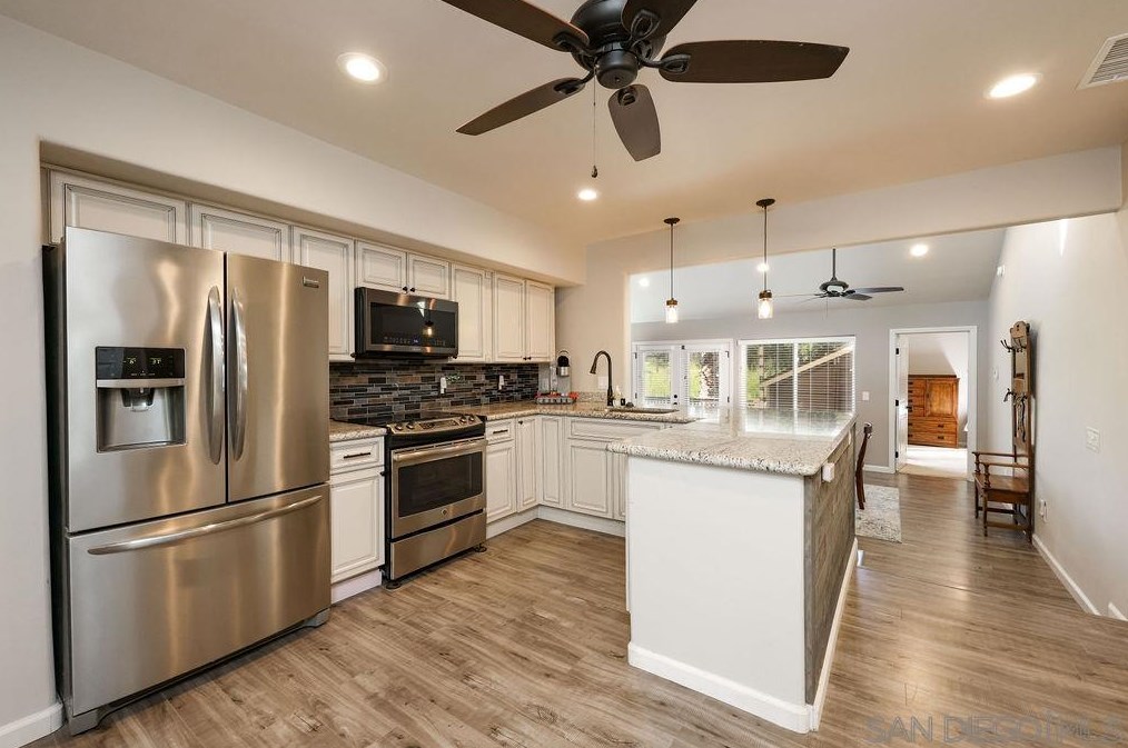 15852 Green Haven Ct, Ramona, CA 92065
