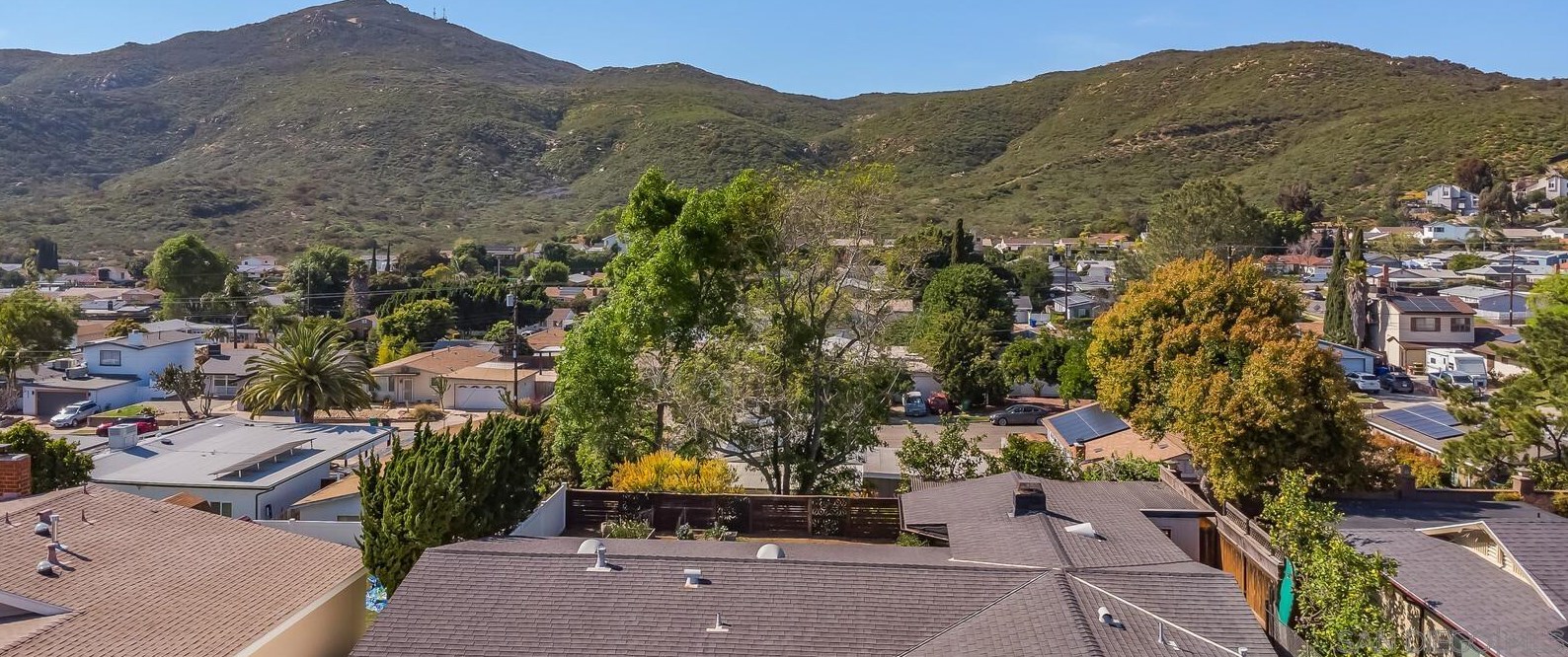 8466 Harwell Dr, San Diego, CA 92119-1925