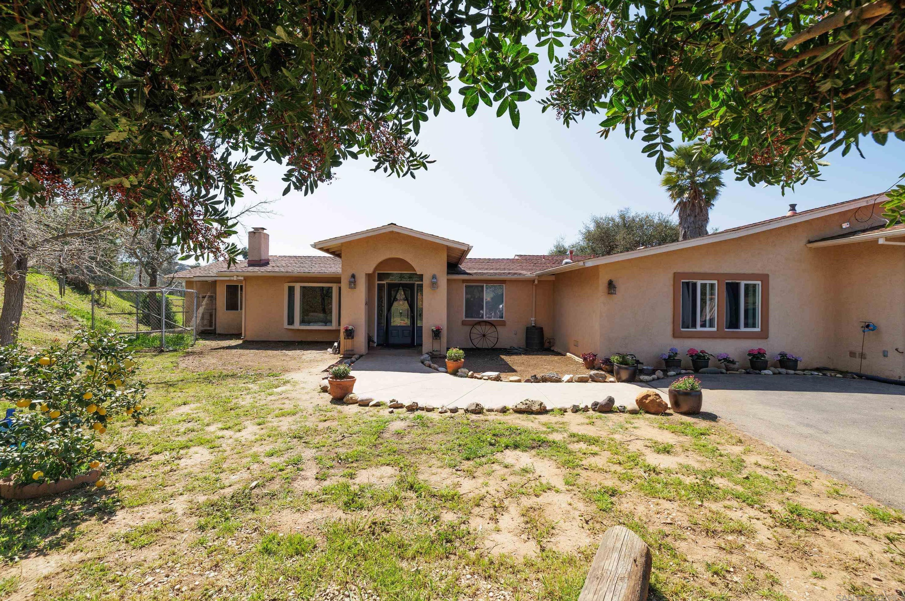 13445 Hilldale Rd, Valley Center, CA 92082