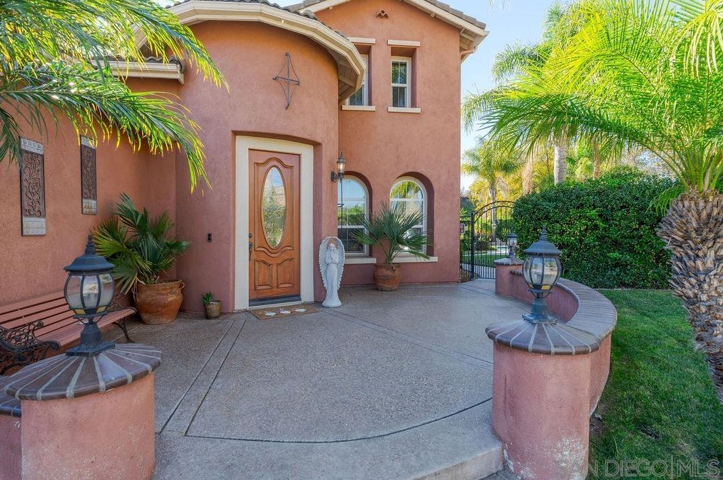 197 Double Eagle Gln, Escondido, CA 92026-1442